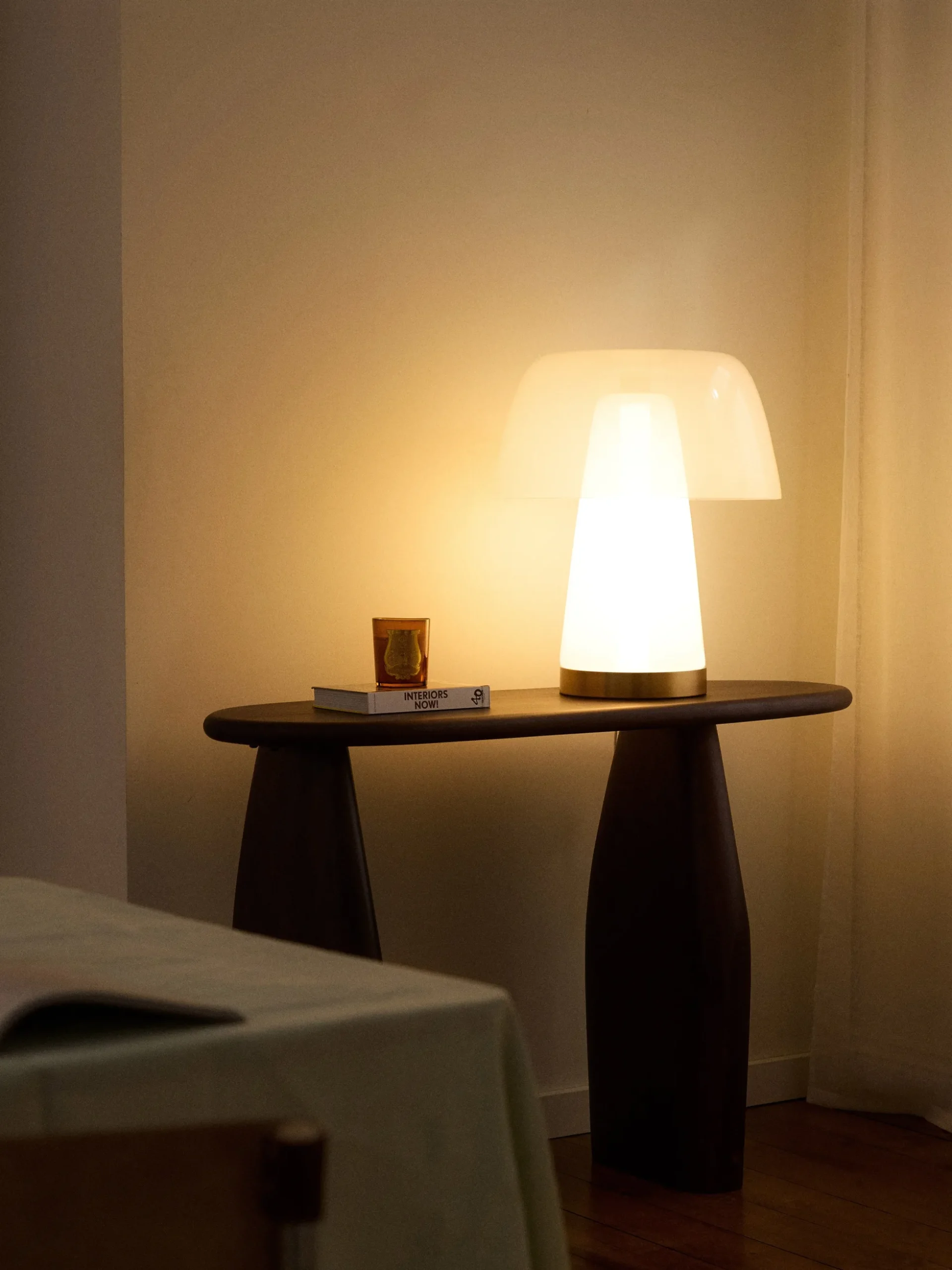 Lampada da tavolo grande a LED Kian