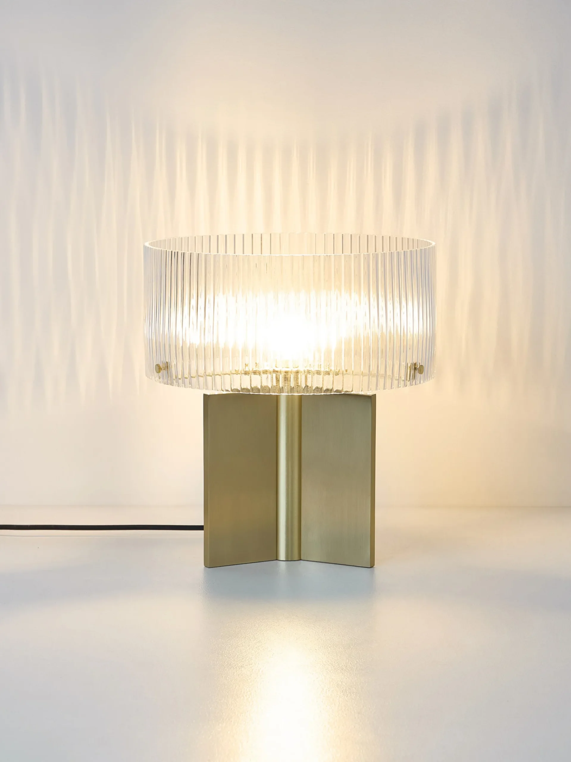 Lampada da tavolo in vetro millerighe Emmi