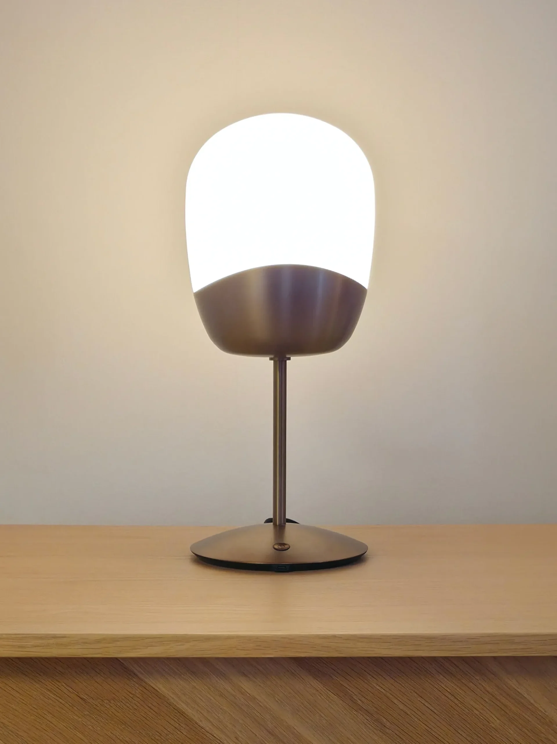 Lampada da tavolo in vetro soffiato Spring