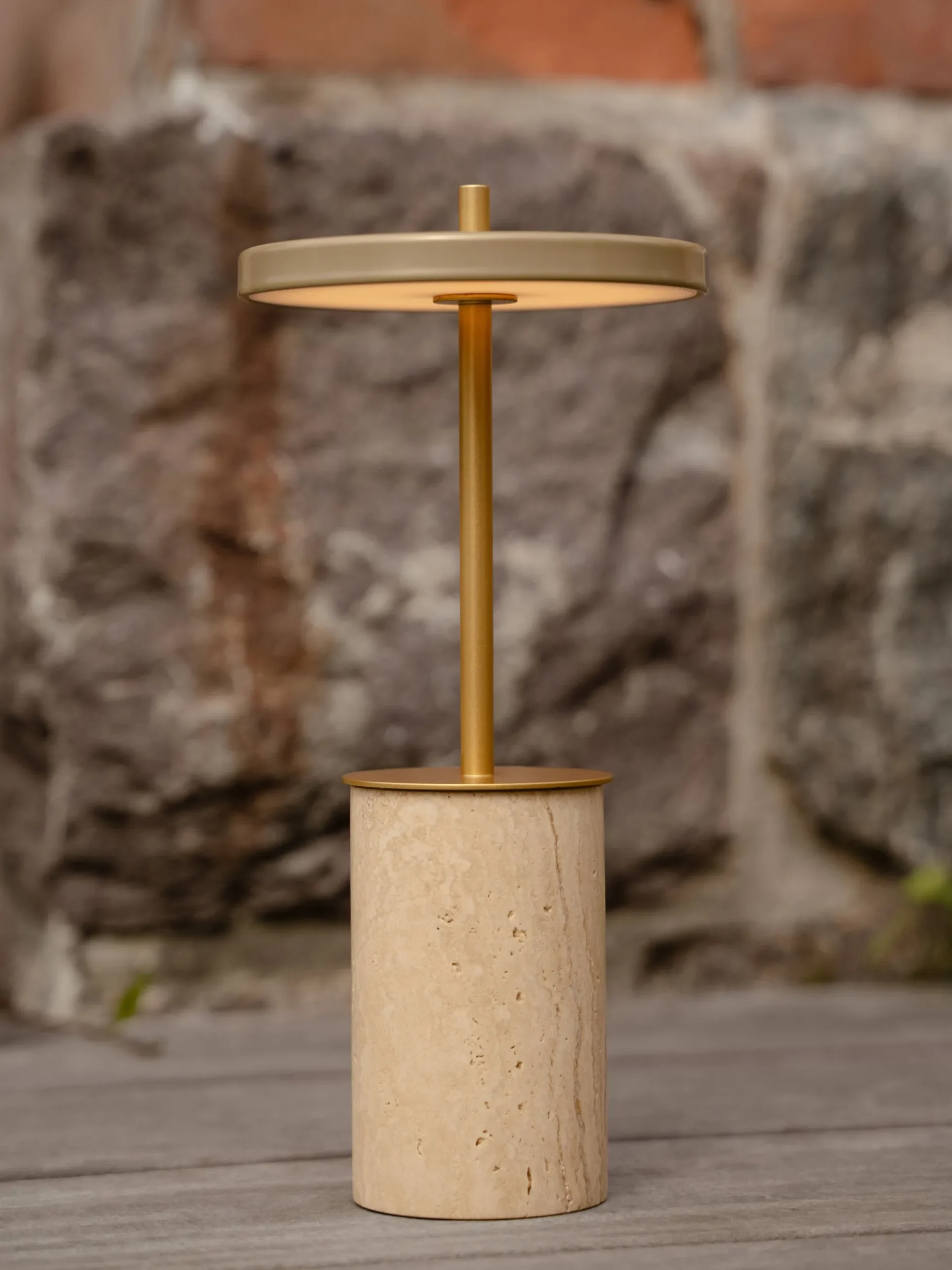 Lampada da tavolo piccola portatile a LED con luce regolabile Asteria Move Mini