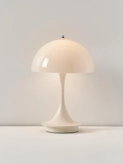 Lampada da tavolo piccola portatile a LED Panthella 160, design Verner Panton