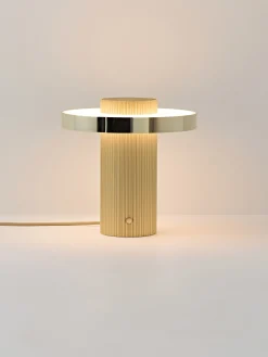 Lampada da tavolo piccola a LED con base millerighe Elna