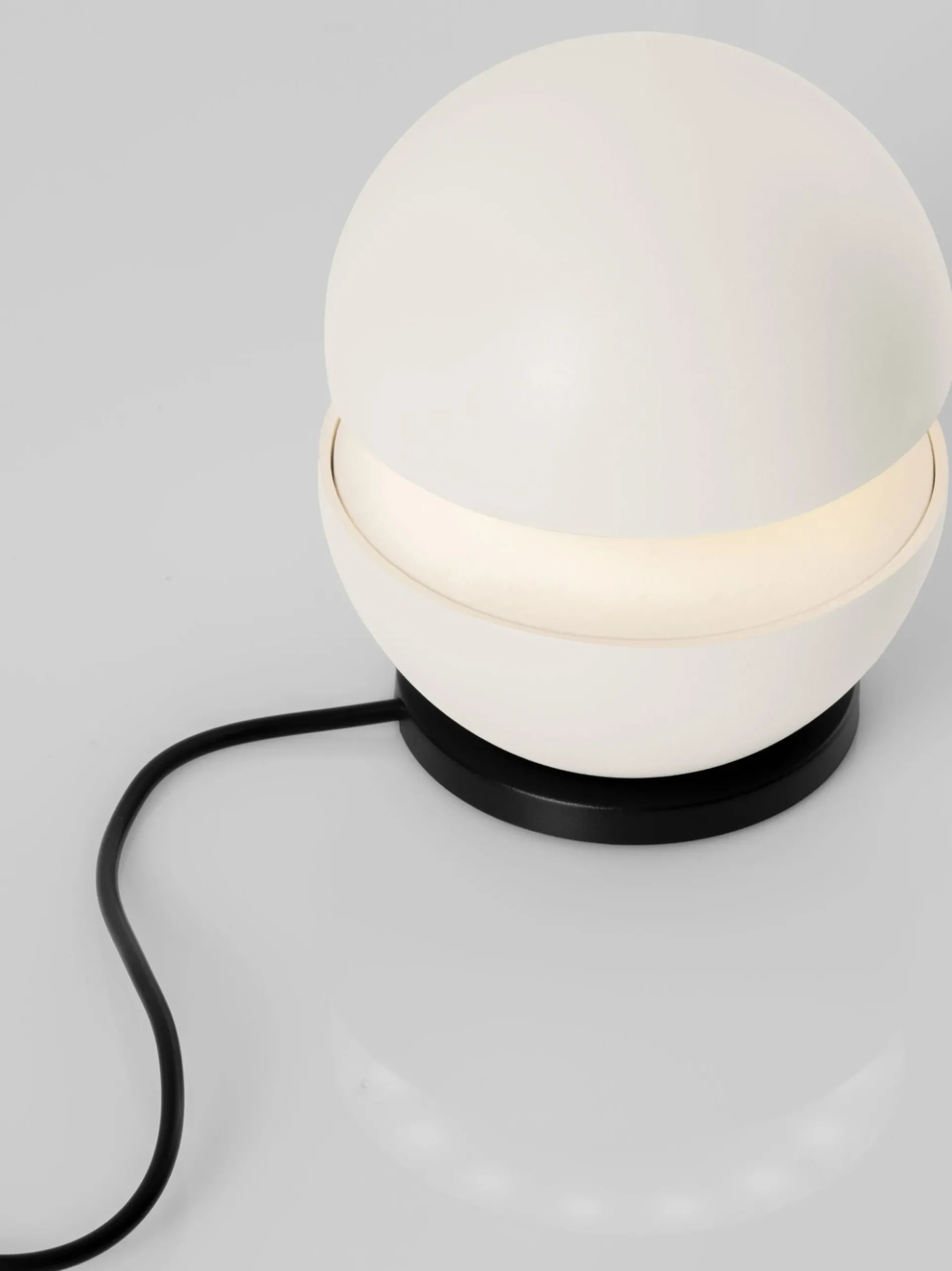Lampada da tavolo portatile a LED dimmerabile piccola Puk