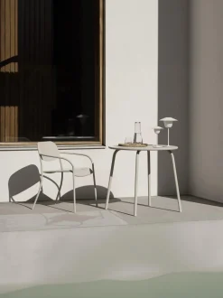 Lampada da tavolo portatile a LED con luce regolabile Ani