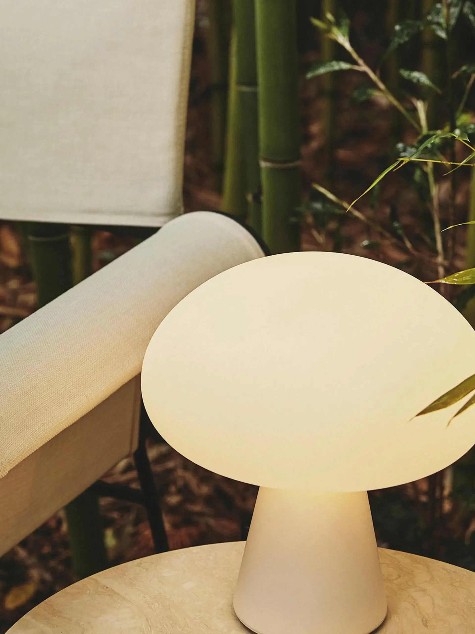 Lampada da tavolo portatile a LED con porta USB e luce regolabile Obello
