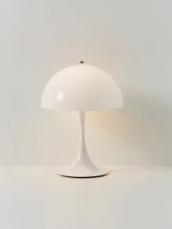 Lampada da tavolo portatile a LED con luce regolabile Panthella 250, Design Verner Panton
