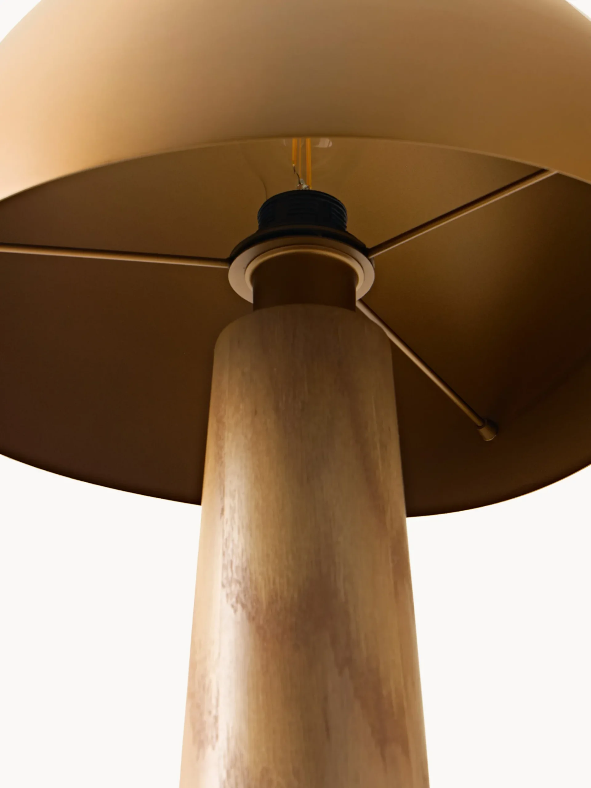 Lampada da terra Deren