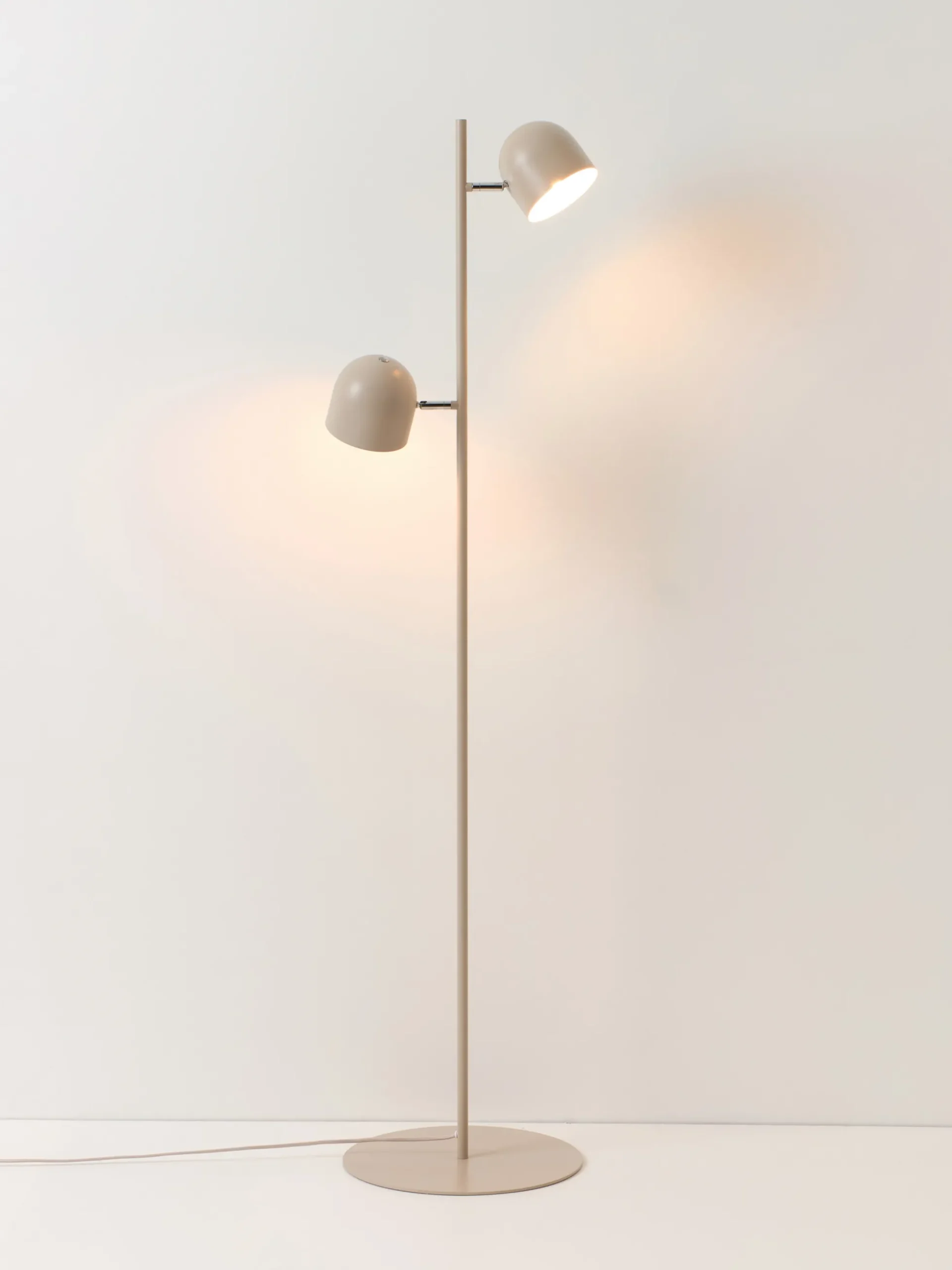 Lampada da terra in metallo Almo