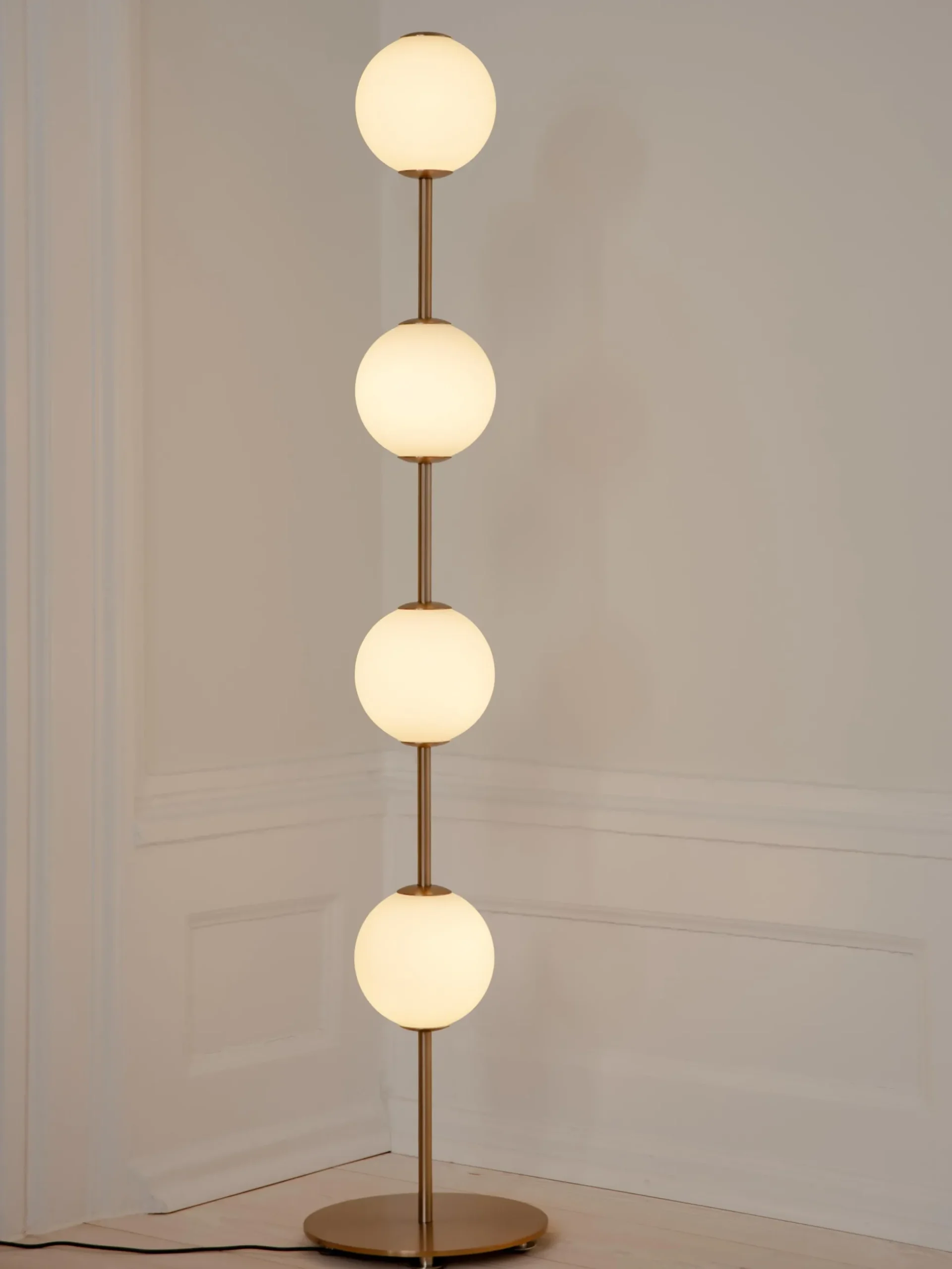 Lampada da terra piccola a LED con luce regolabile Audrey