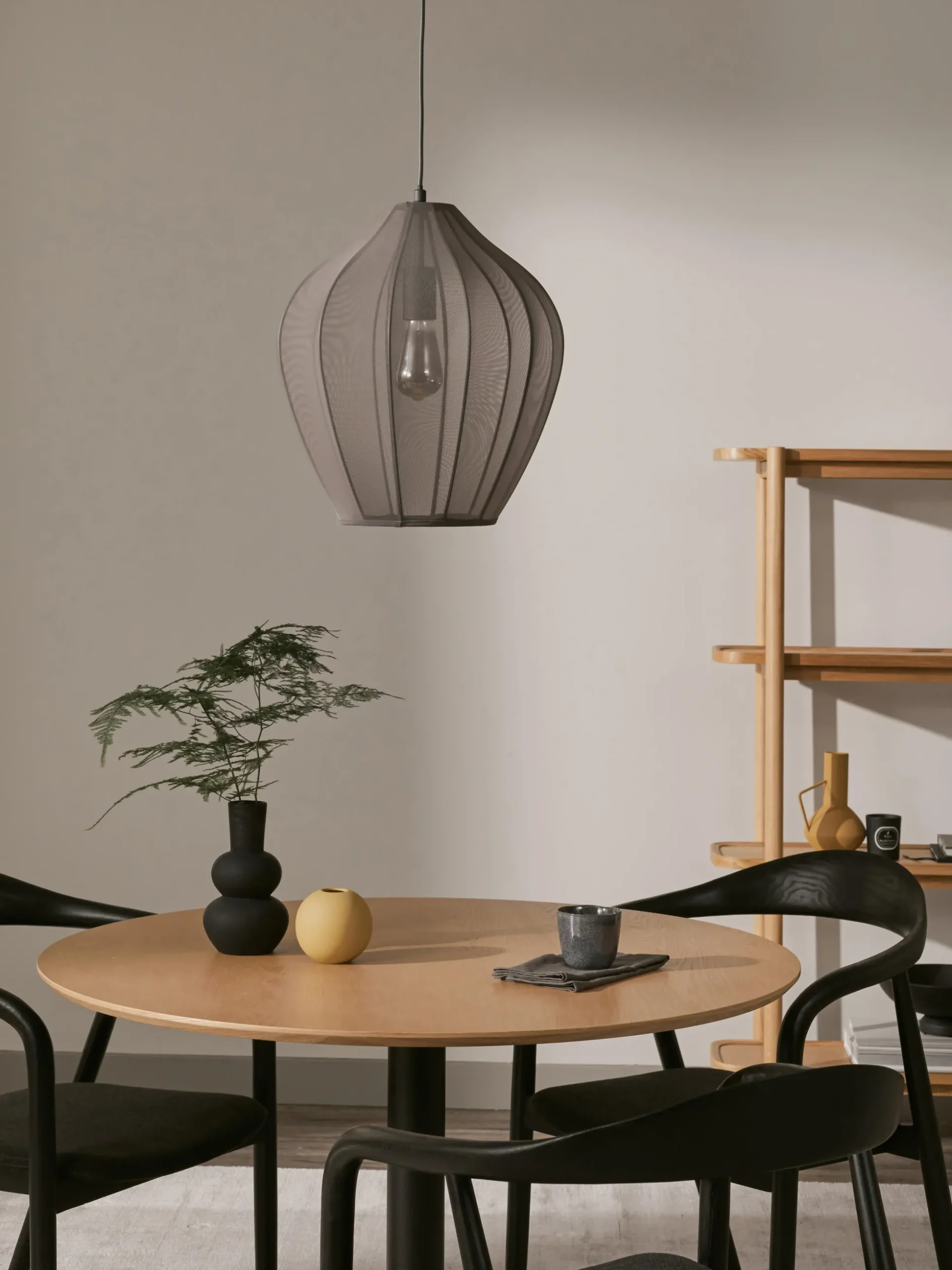 Lampada a sospensione in tessuto a rete Beau