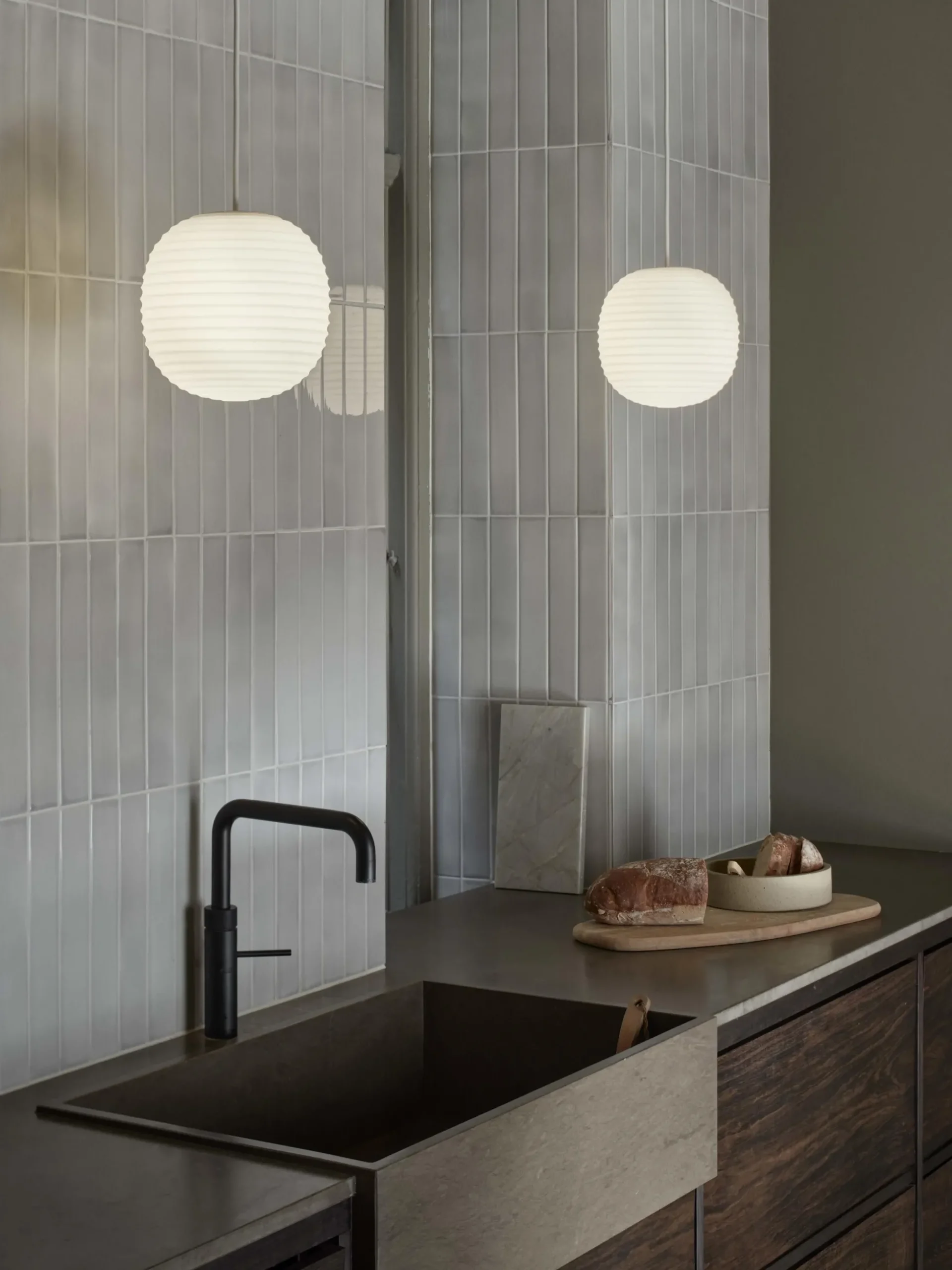 Lampada a sospensione in vetro soffiato Lantern, varie misure