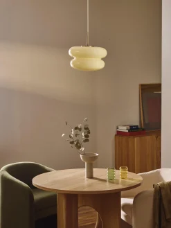 Lampada a sospensione in vetro opale Baya