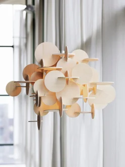 Lampada a sospensione piccola in legno Bau