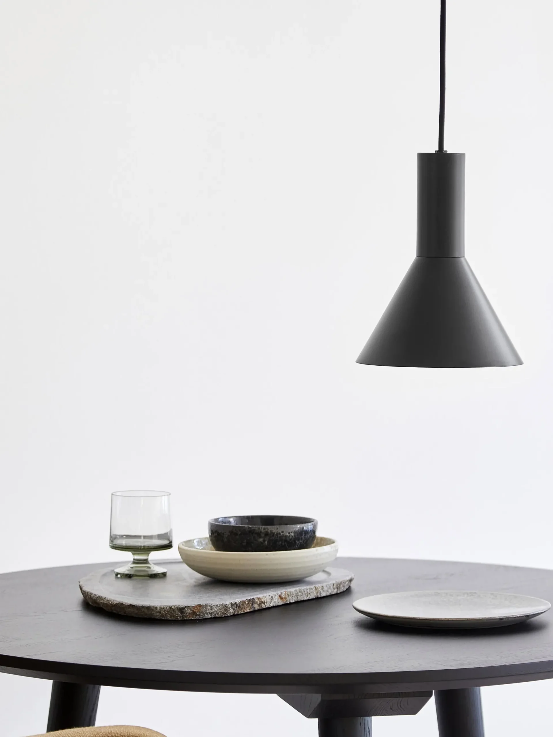 Lampada a sospensione piccola di design Lyss