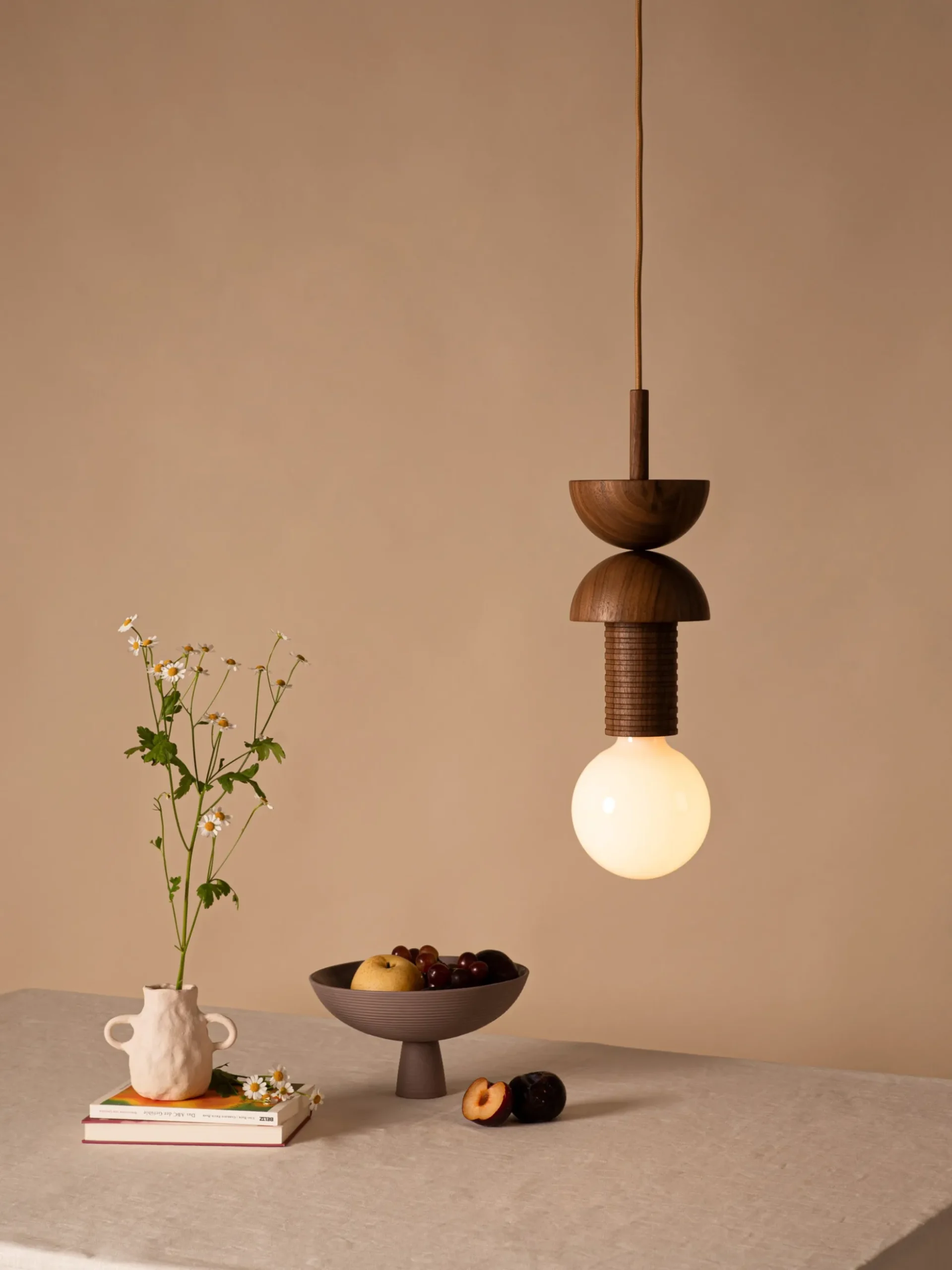Lampada a sospensione piccola con luce regolabile fatta a mano Junit Walnuss