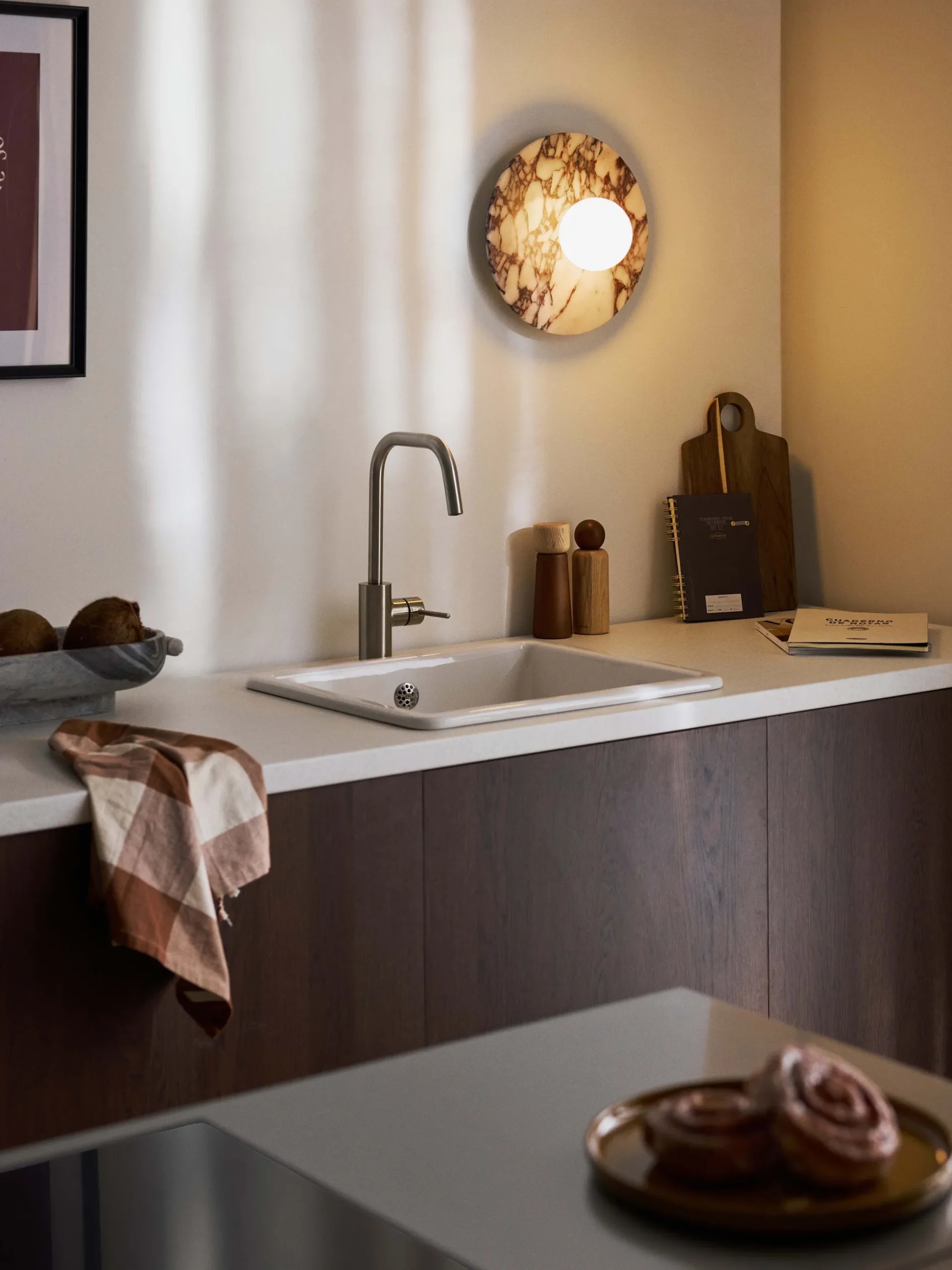 Lampada da parete e soffitto in marmo Calacatta viola Cehlani