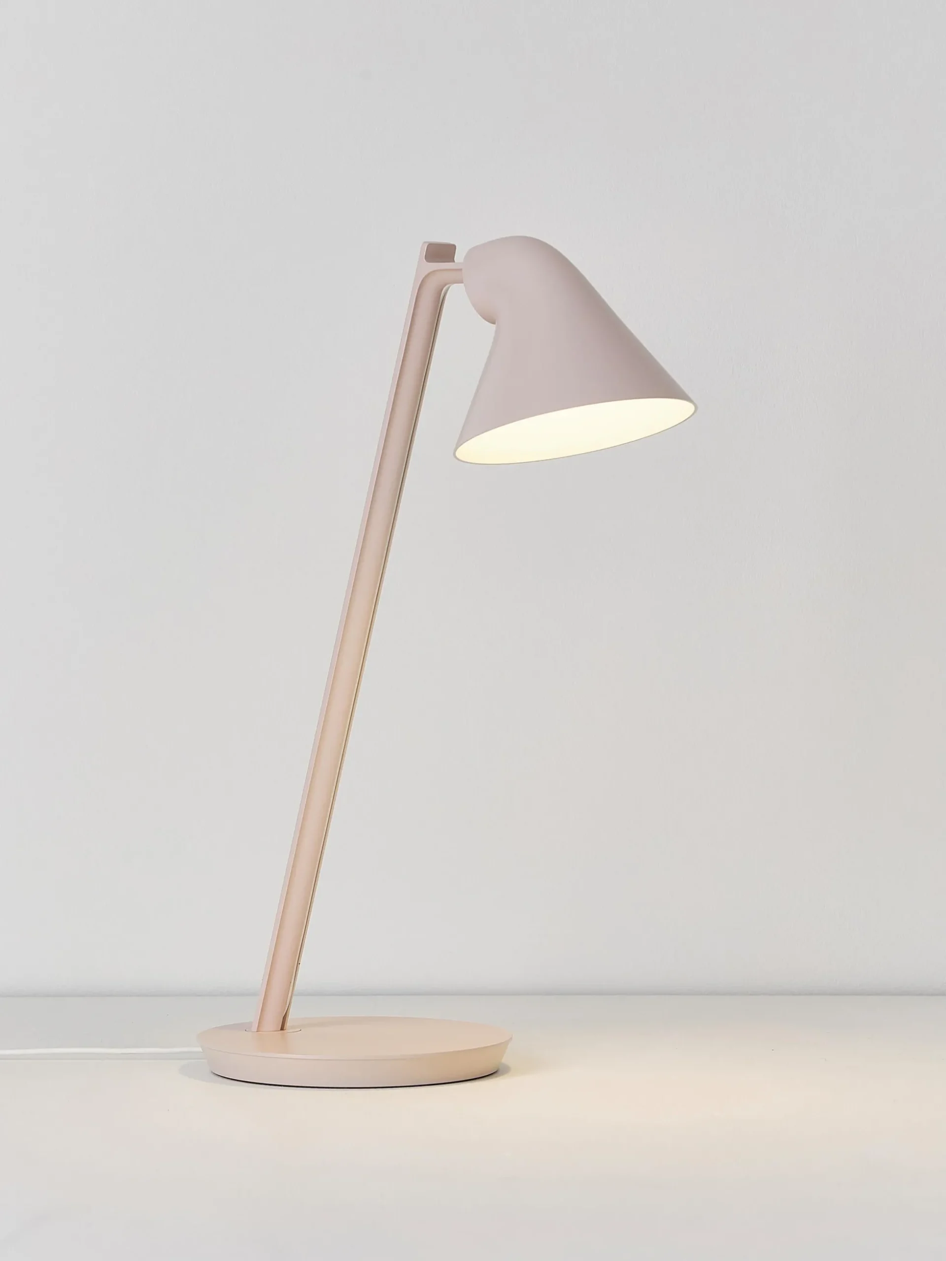 Lampada da scrivania a LED con luce regolabile NJP
