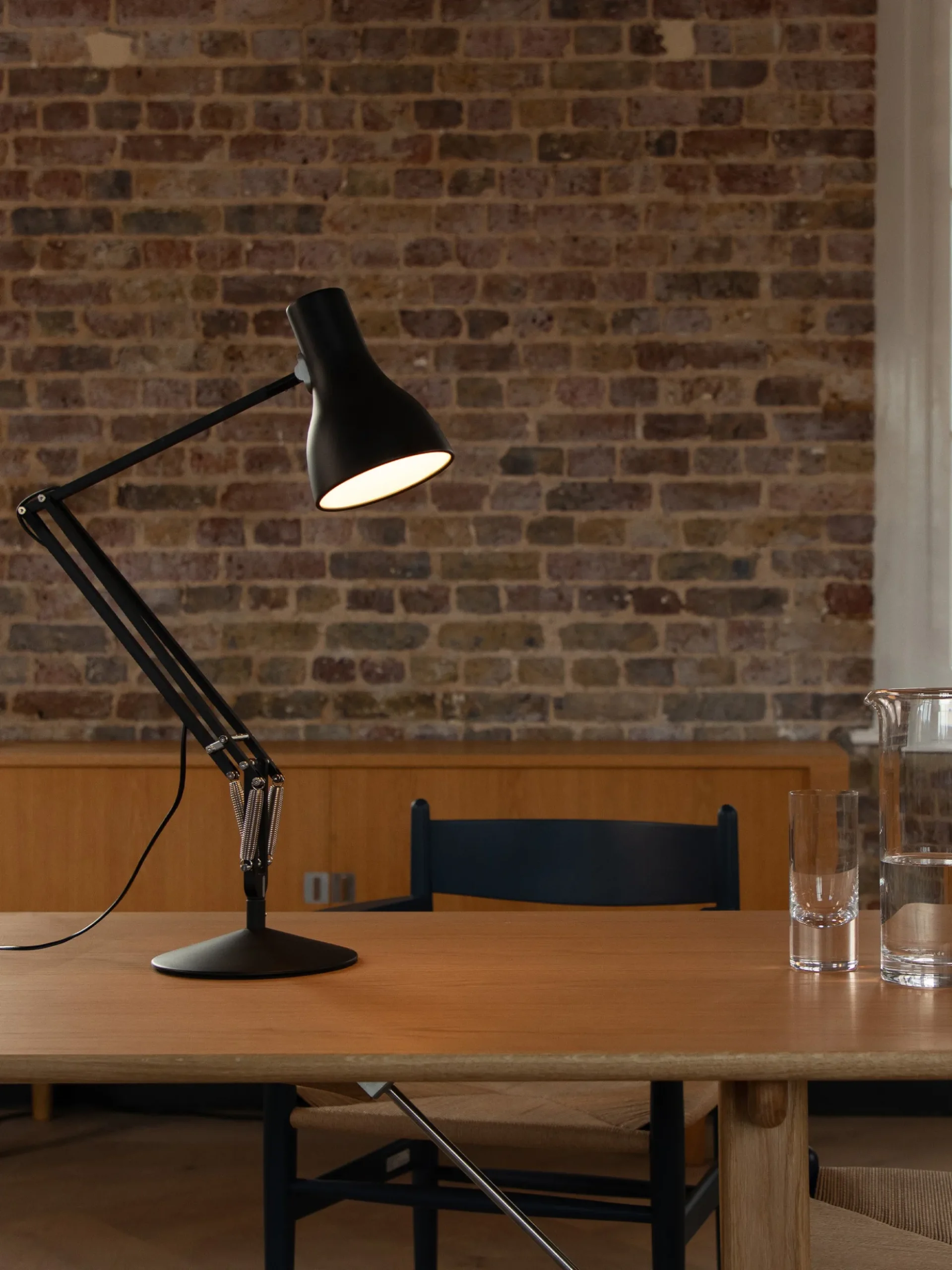 Lampada da scrivania grande a LED Type 75