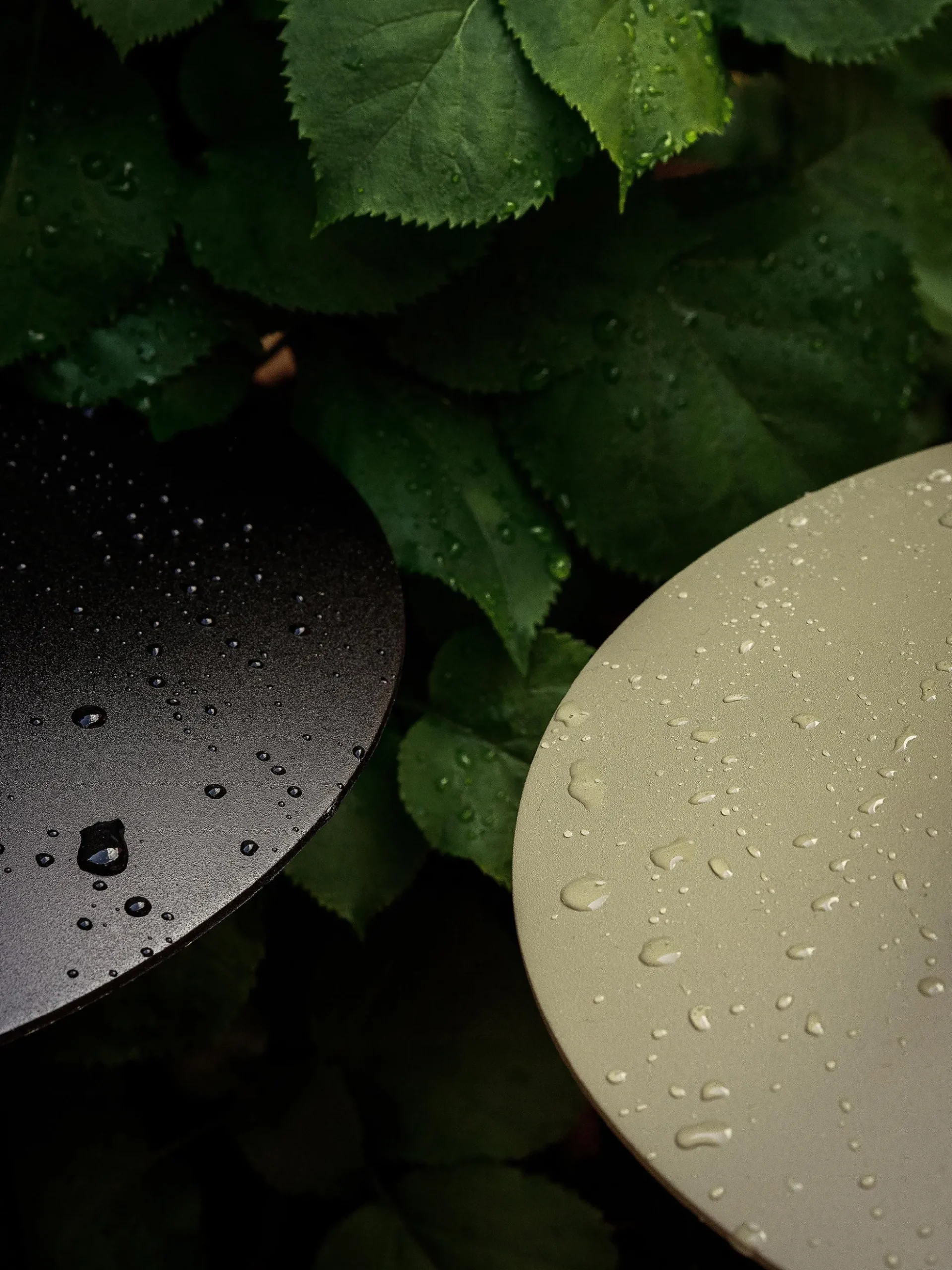 Lampada da tavolo a LED con luce regolabile e porta USB Ray