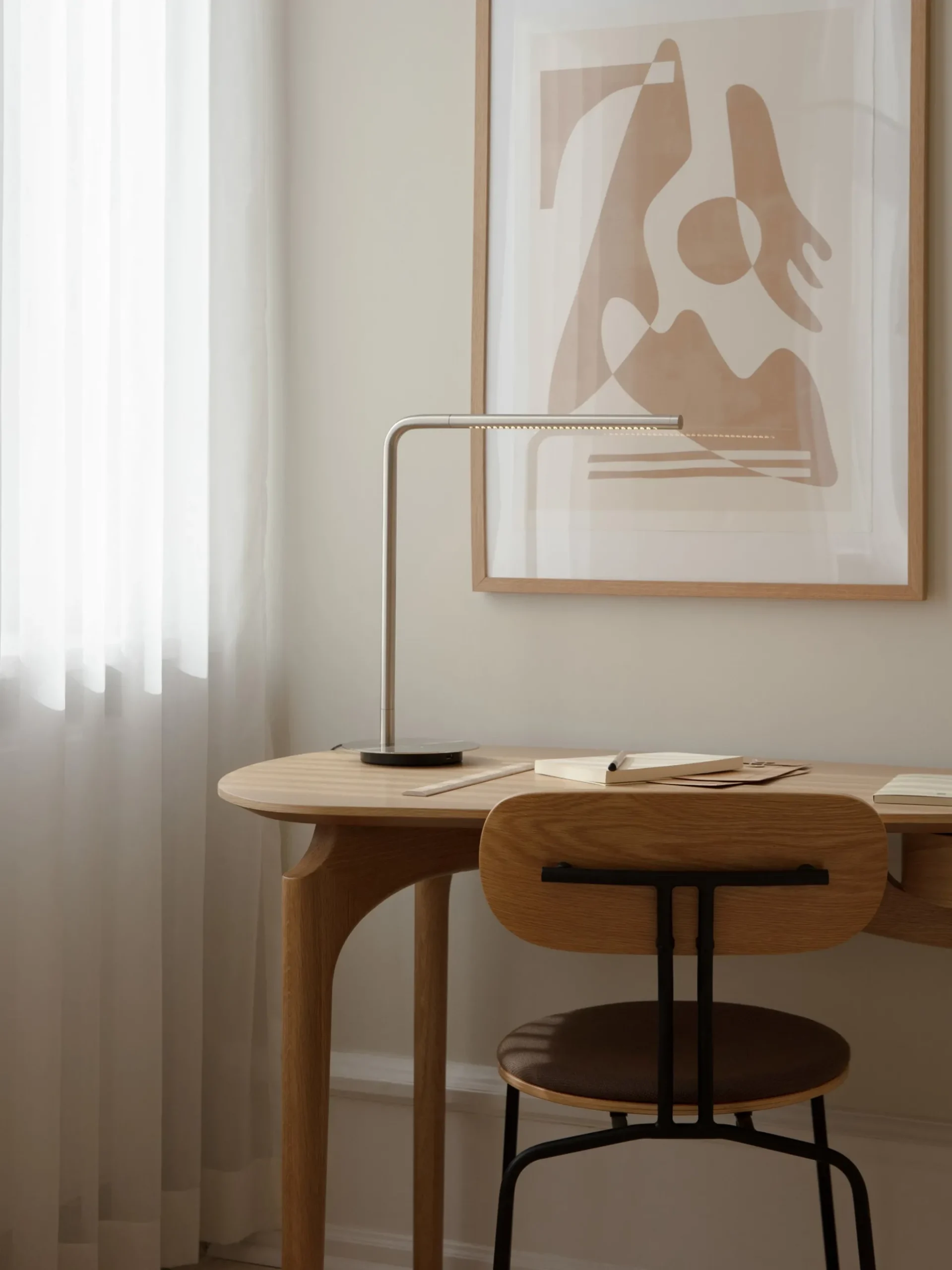 Lampada da tavolo grande a LED con luce regolabile Omni