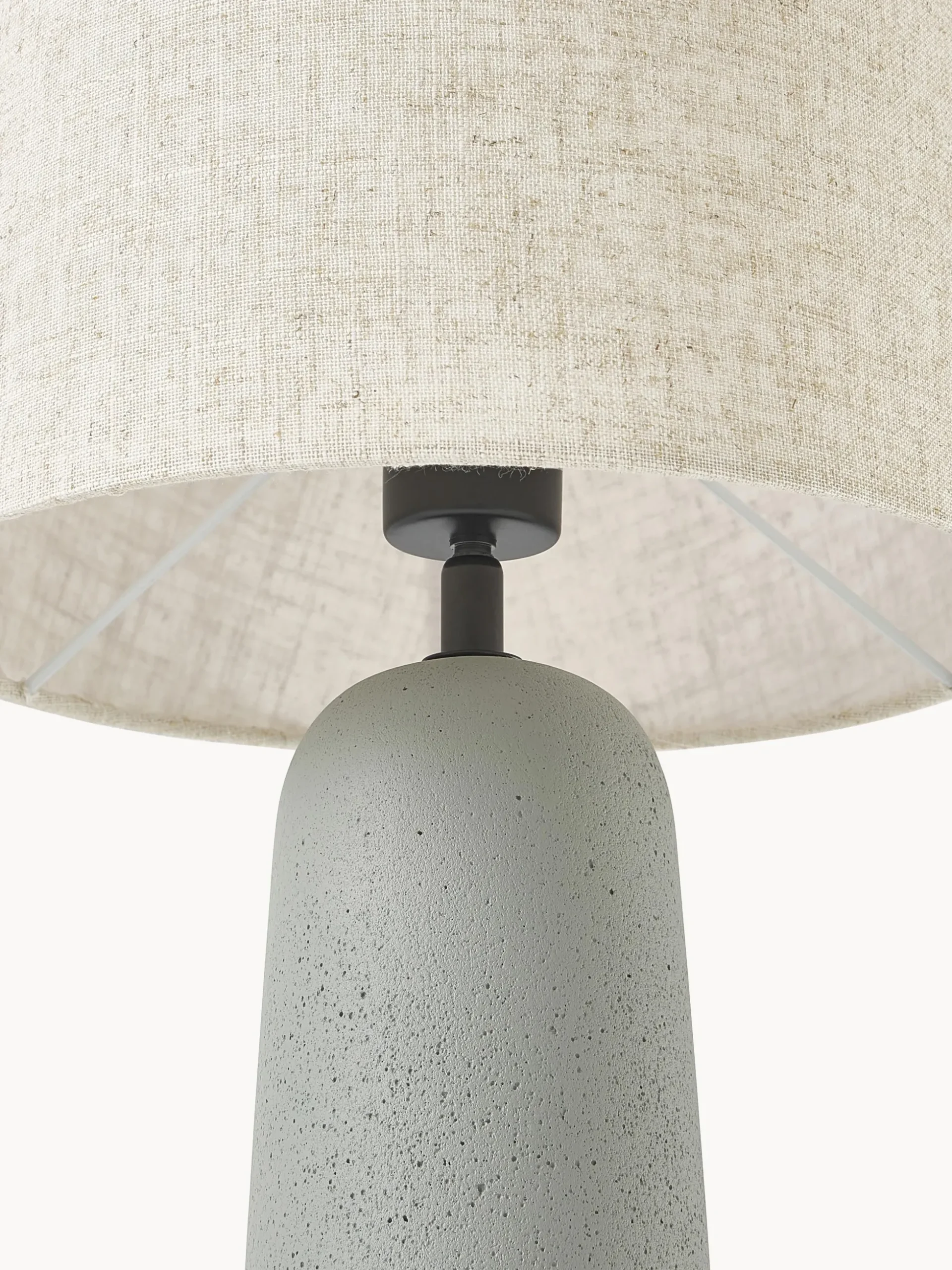 Lampada da tavolo grande con base in cemento Kaya