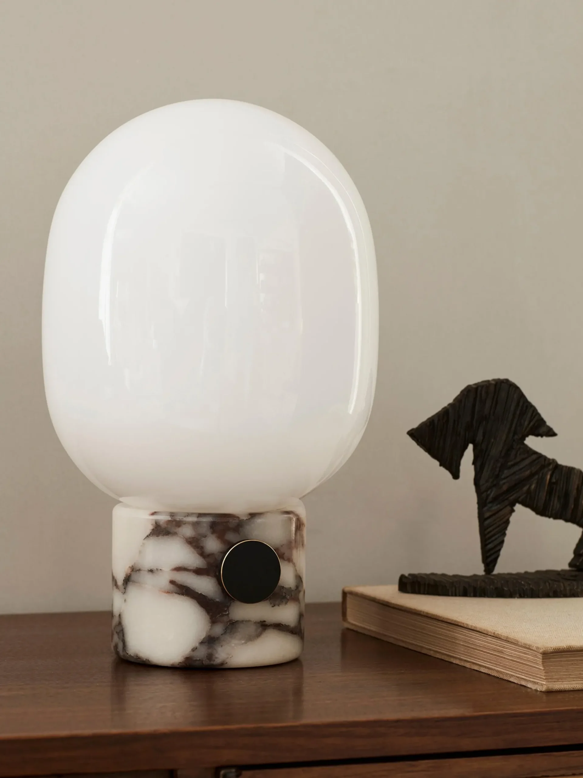 Lampada da tavolo piccola con luce regolabile JWDA, alt. 32 cm