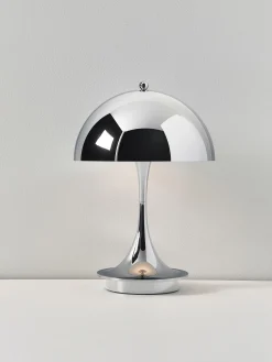 Lampada da tavolo piccola portatile a LED Panthella 160, design Verner Panton
