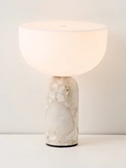 Lampada da tavolo piccola portatile a LED con luce regolabile Kizu