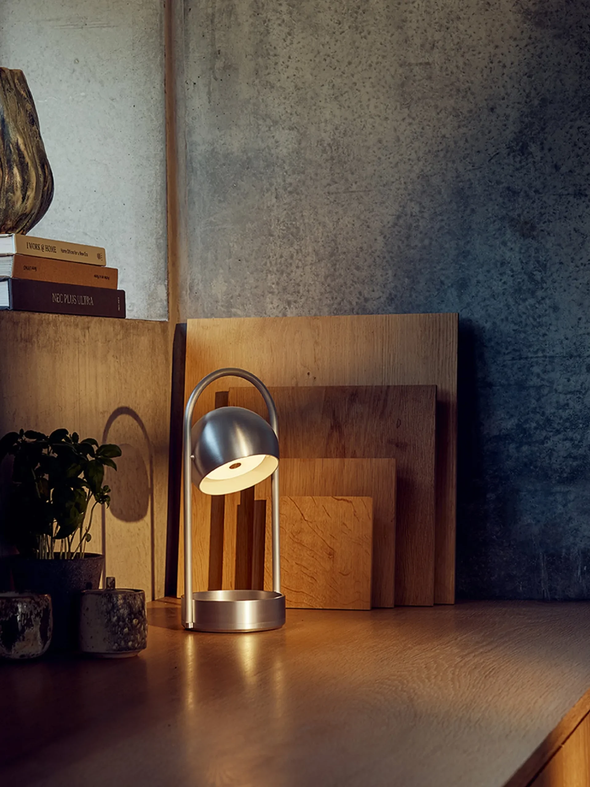 Lampada da tavolo portatile a LED con luce regolabile Ball