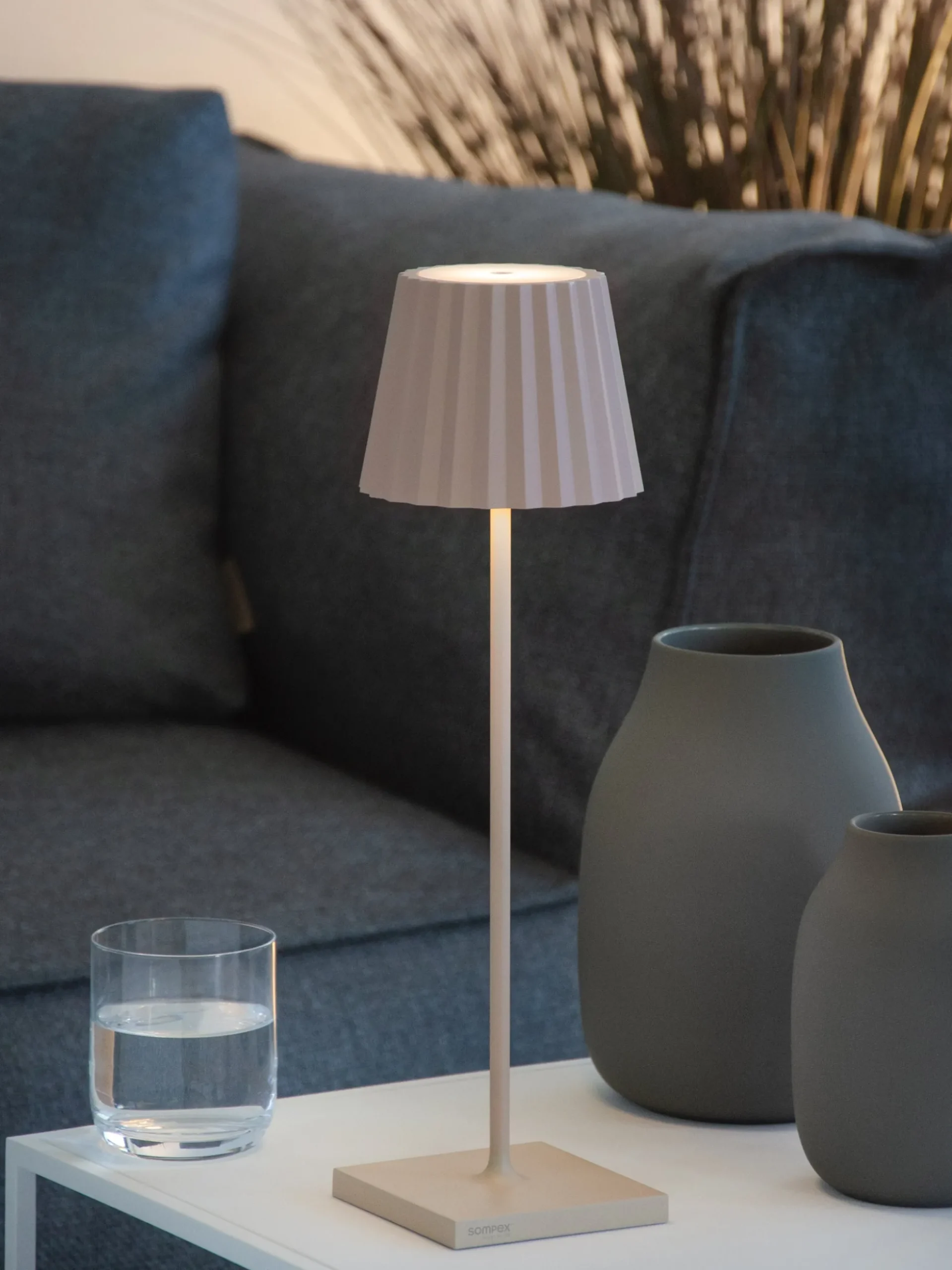 Lampada da tavolo portatile a LED da esterno con luce regolabile Troll RC