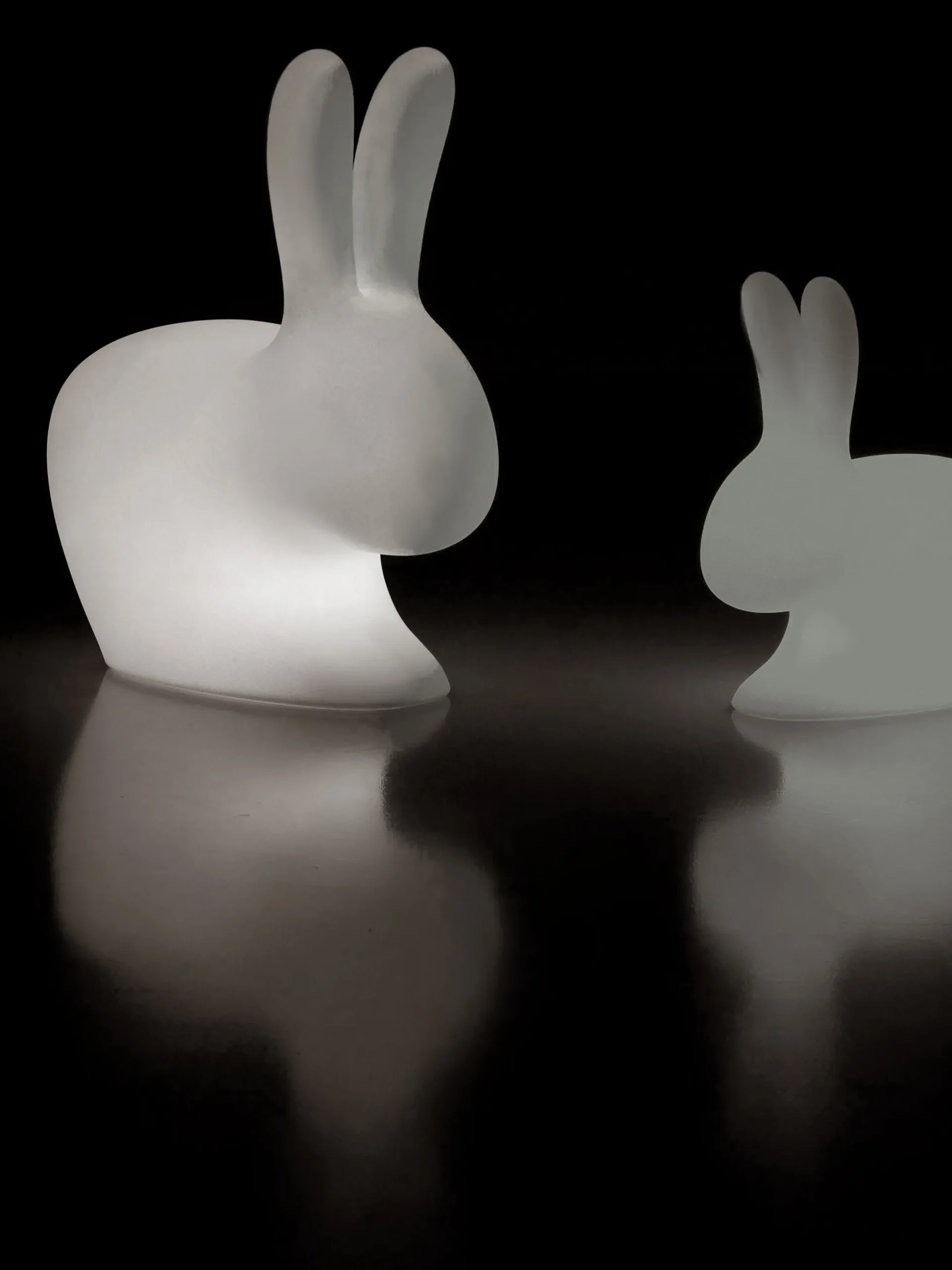 Lampada da tavolo portatile con luce regolabile e telecomando Rabbit