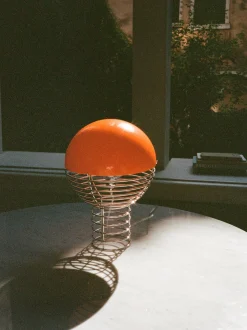 Lampada da tavolo Wire, design Verner Panton