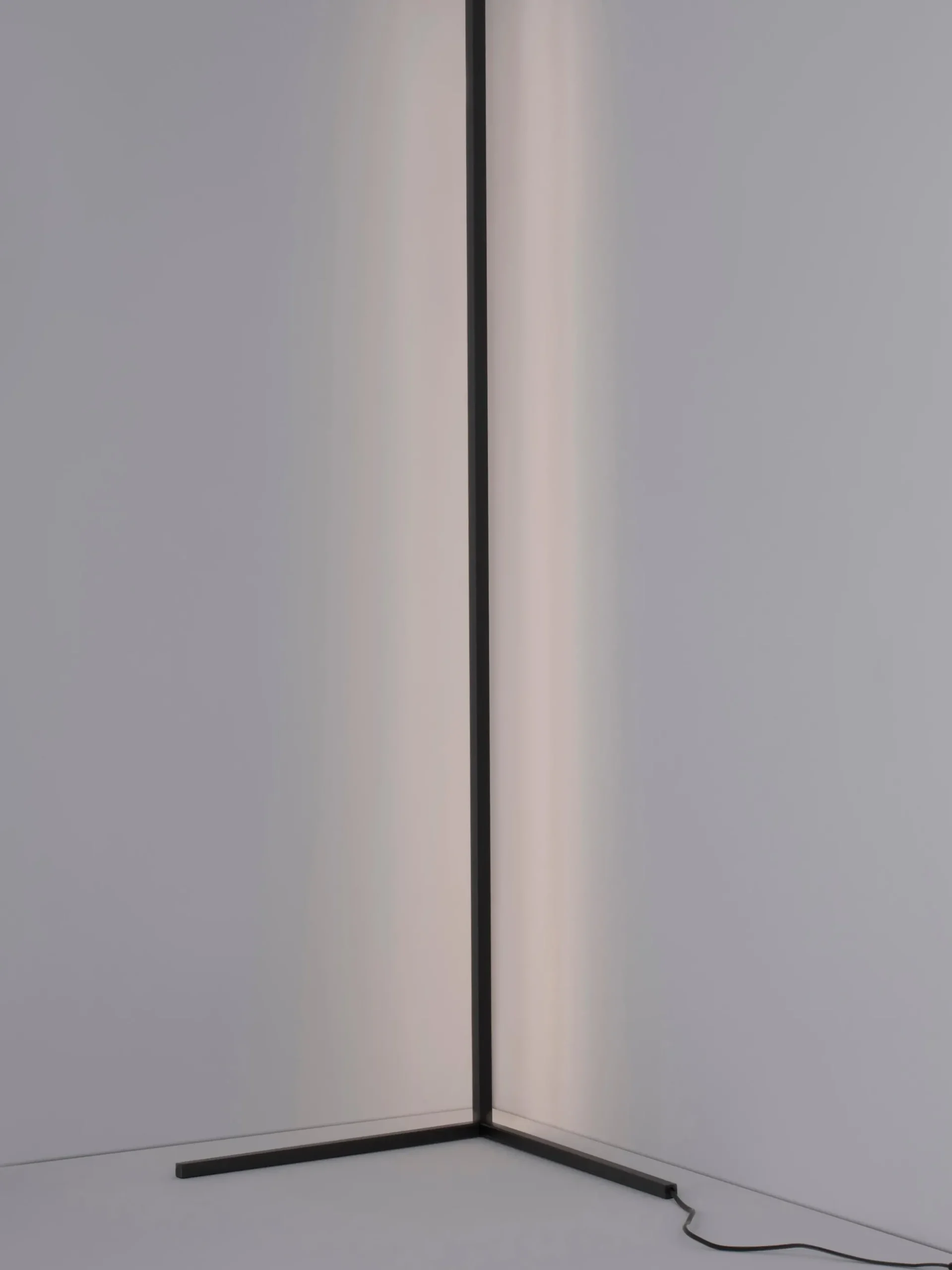 Lampada da terra a LED V-Line