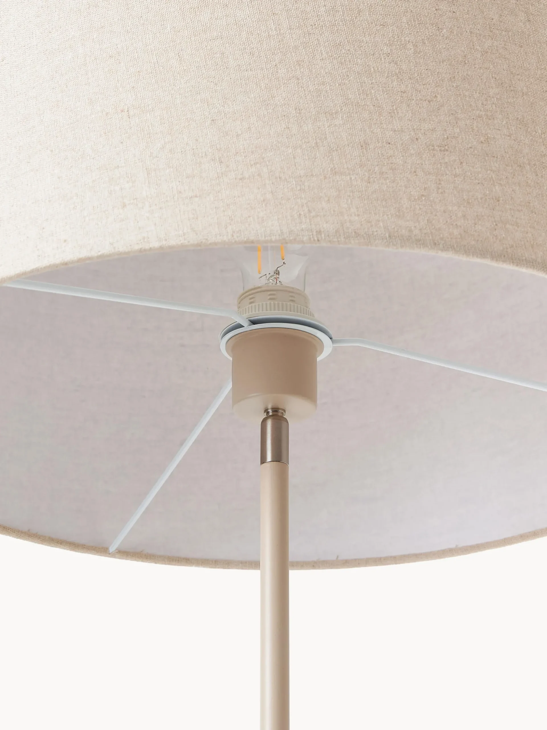 Lampada da terra con base in cemento Kaya