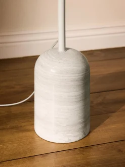 Lampada da terra con base in marmo Alina