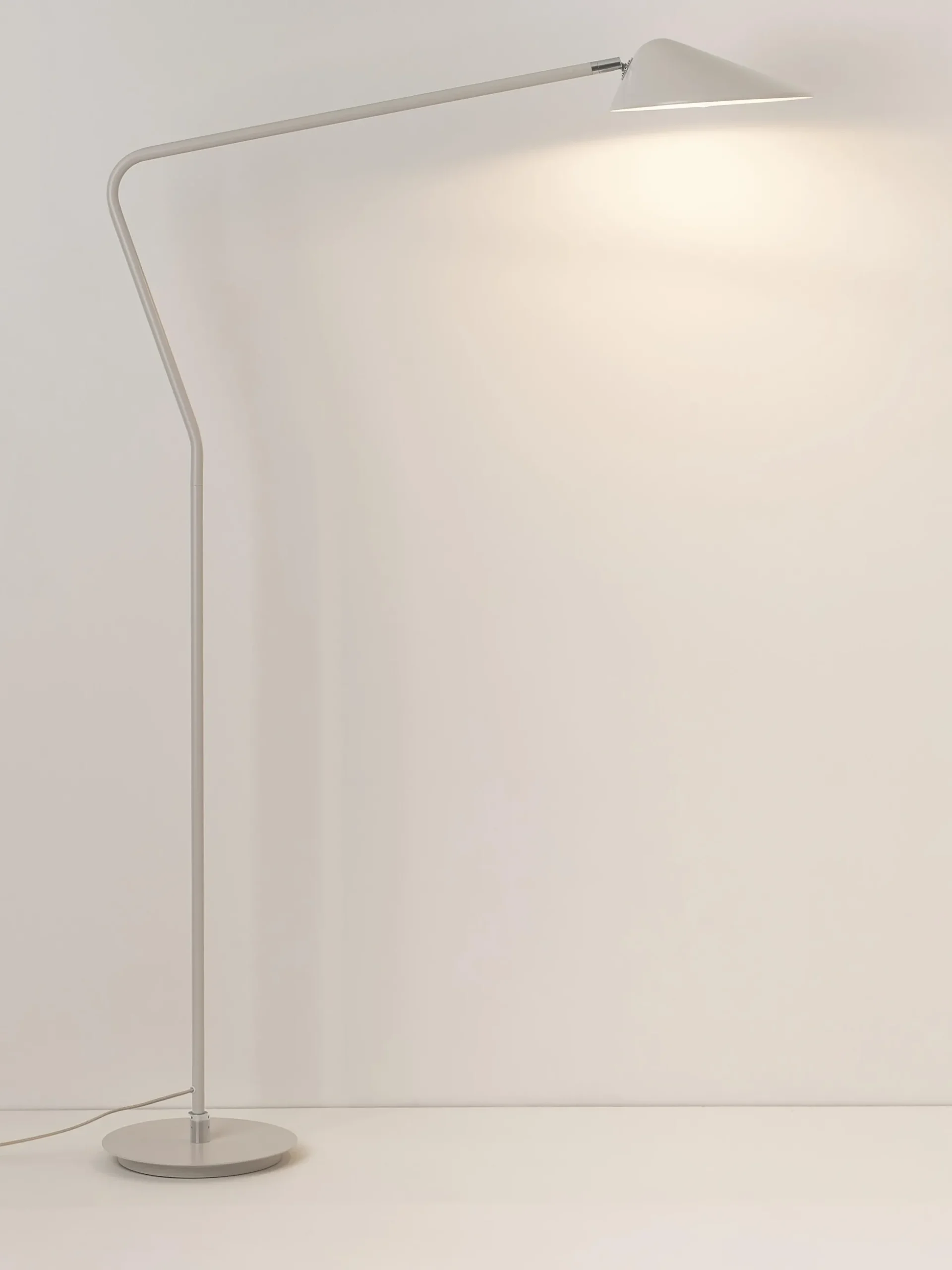 Lampada grande da lettura Neron