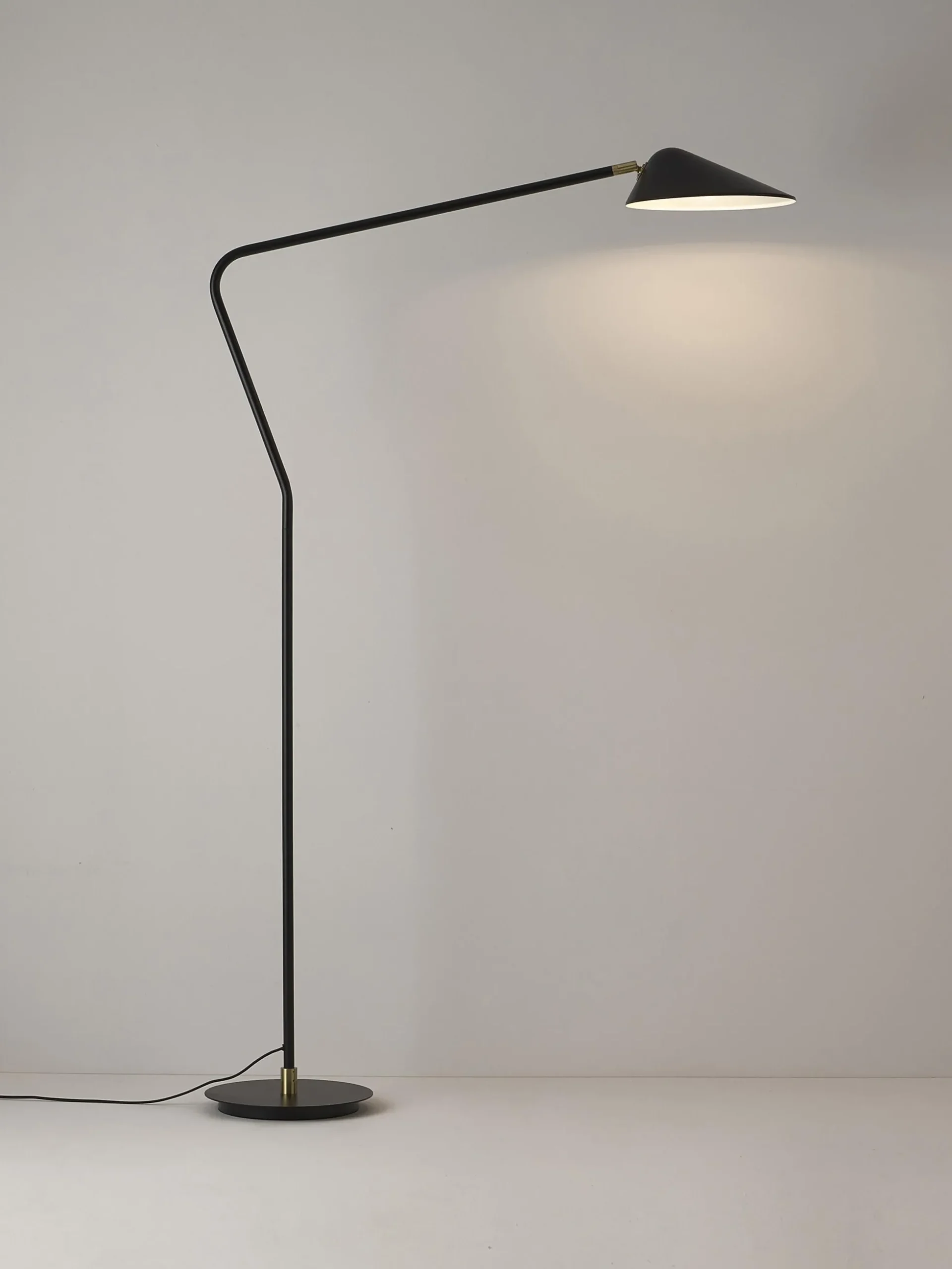 Lampada grande da lettura Neron