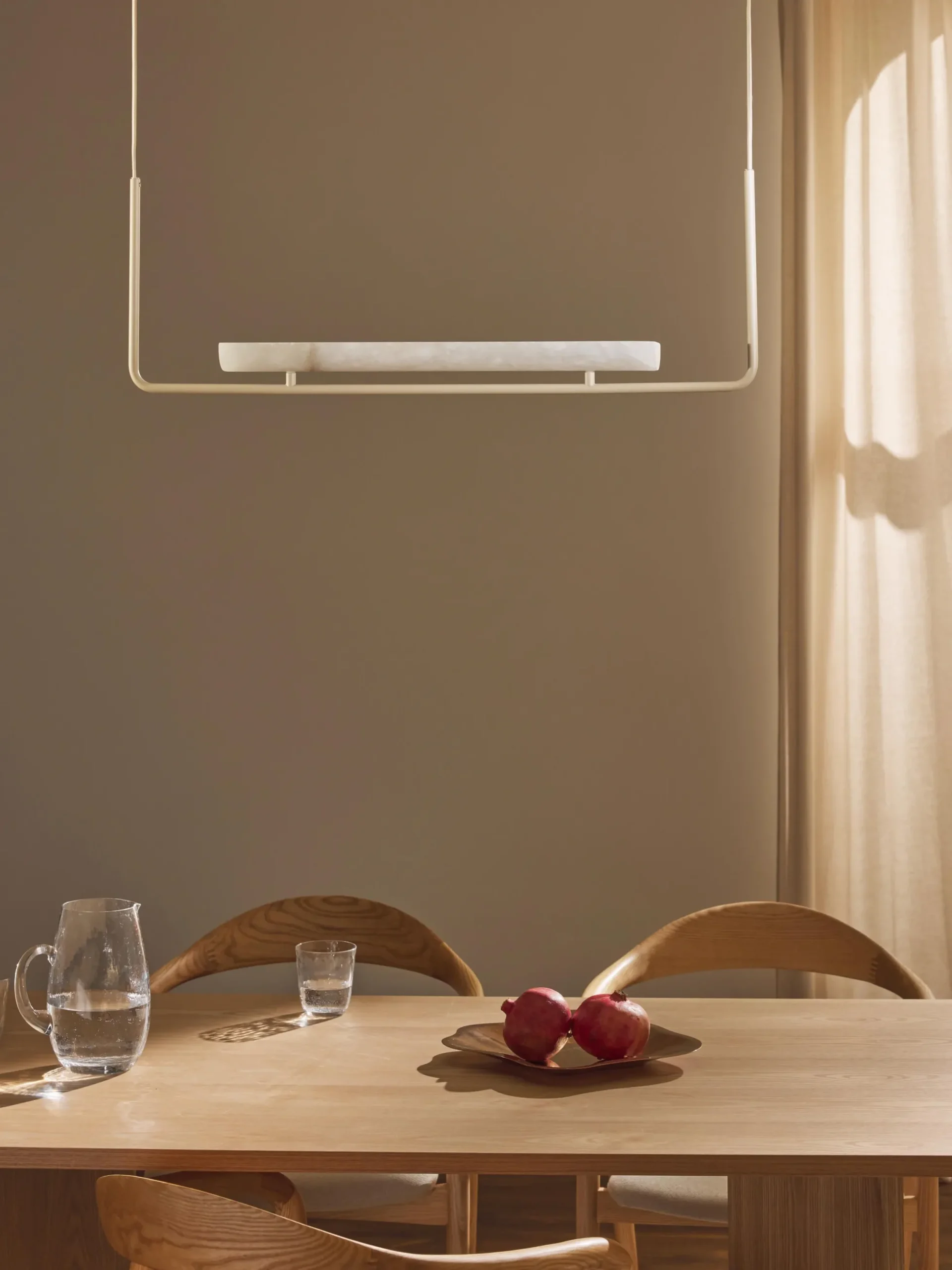 Lampada in alabastro a sospensione e LED Alena