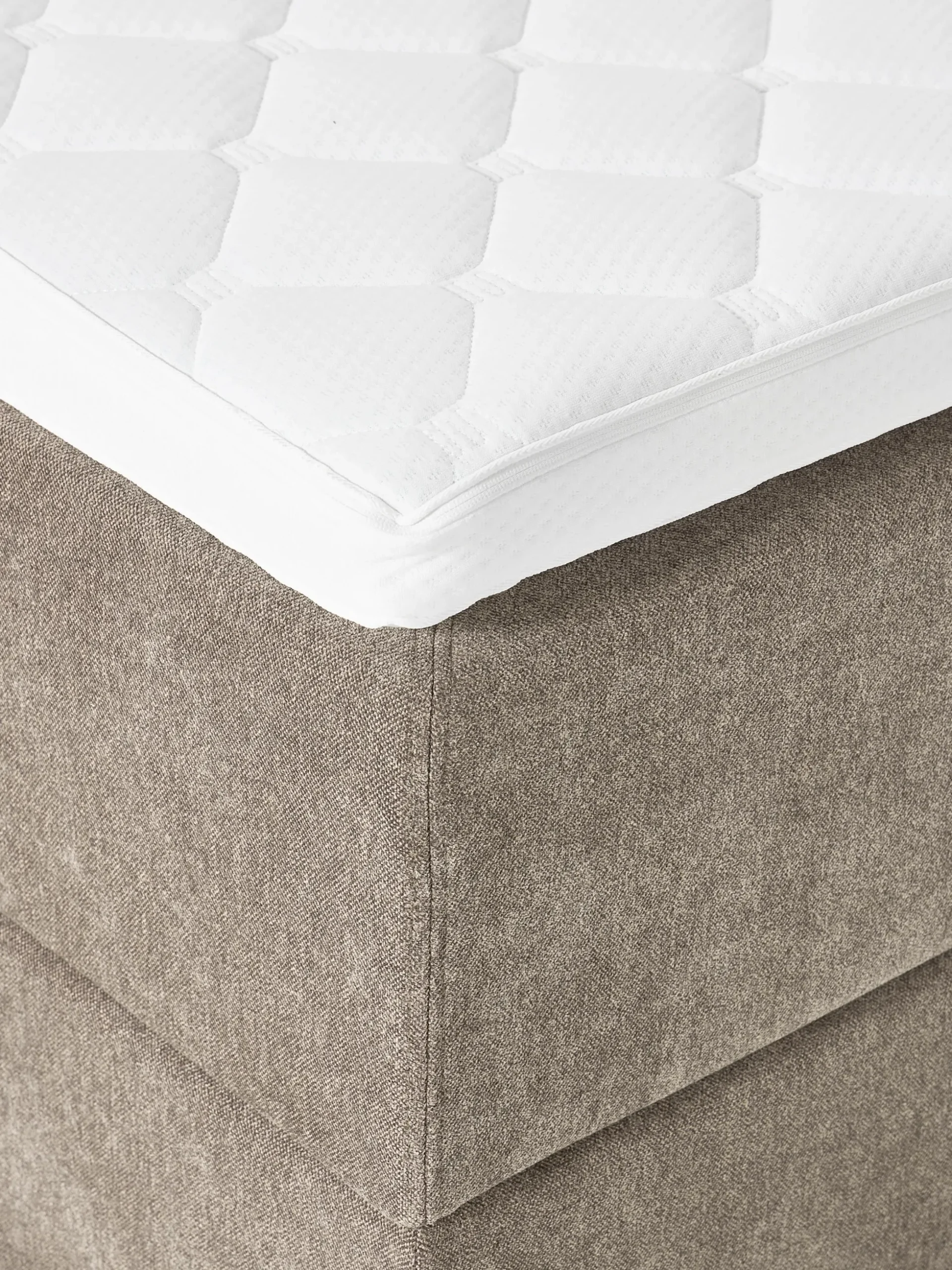 Letto boxspring con vano contenitore Romia