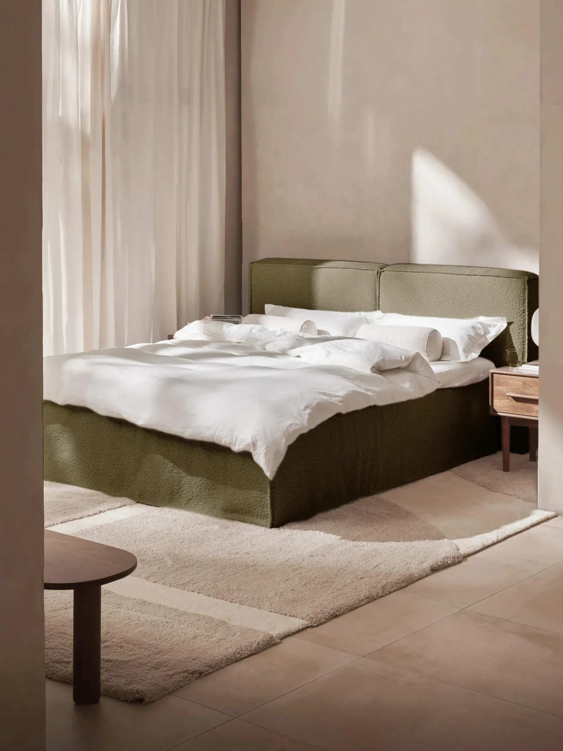 Letto boxspring in bouclé Lennon