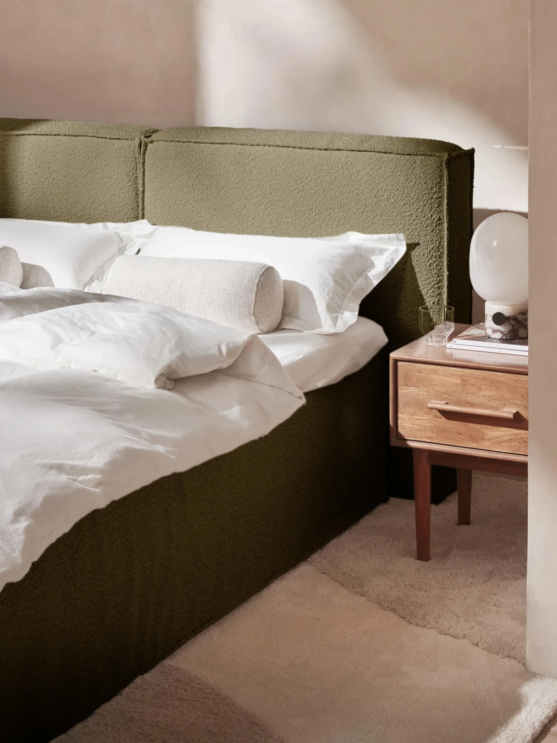 Letto boxspring in bouclé Lennon