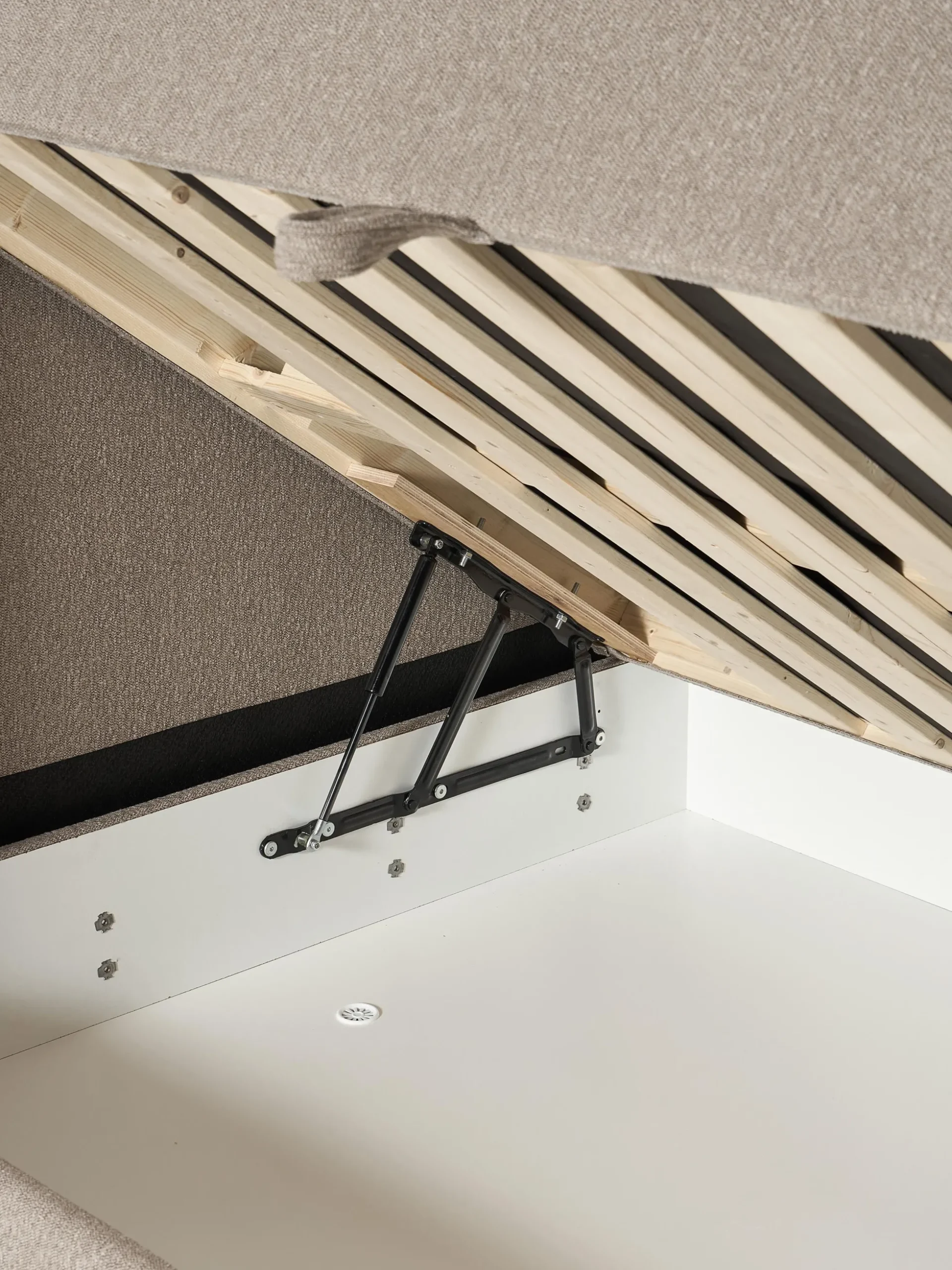 Letto boxspring in bouclé con contenitore Perla