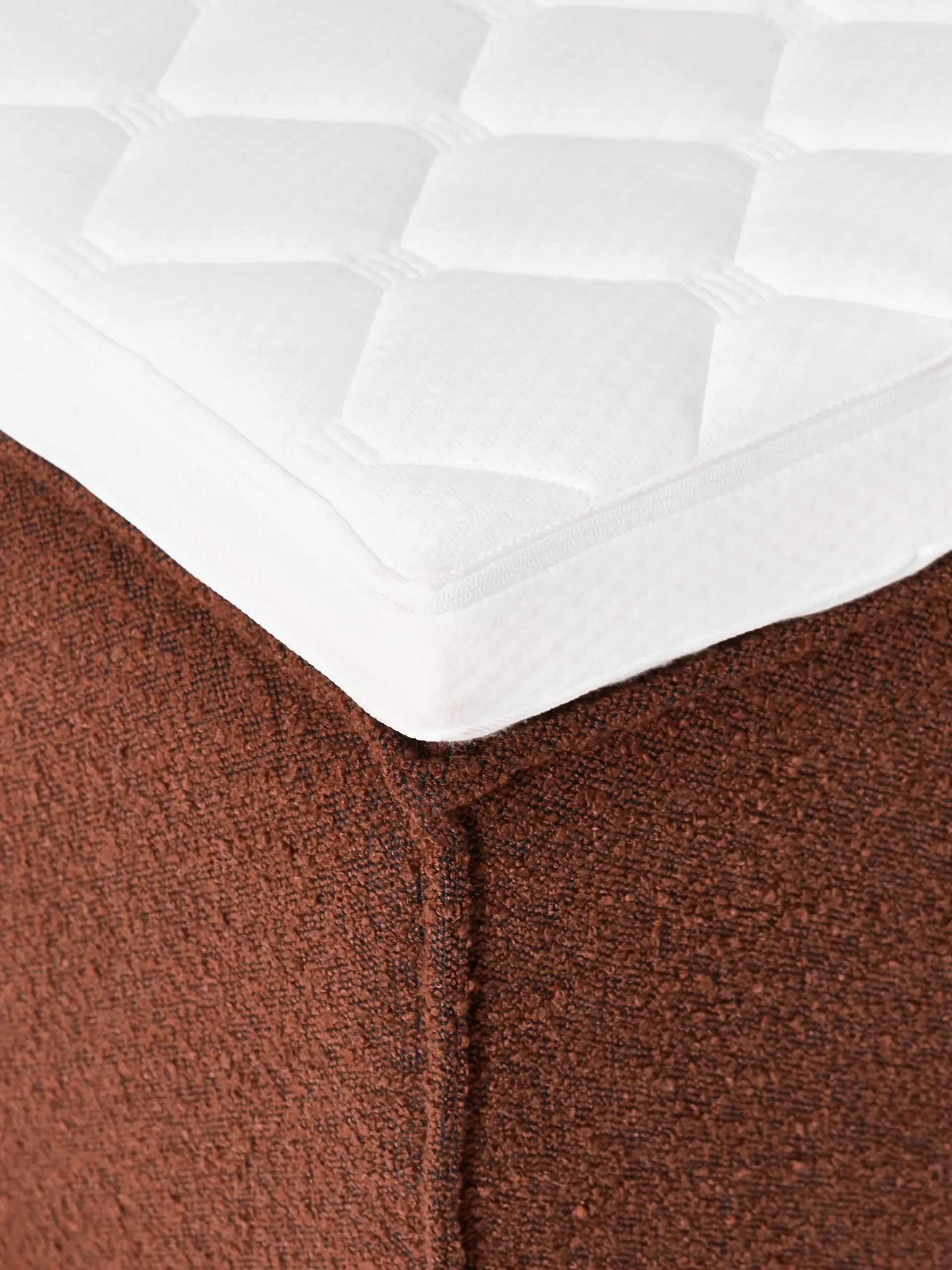 Letto boxspring in bouclé Lennon
