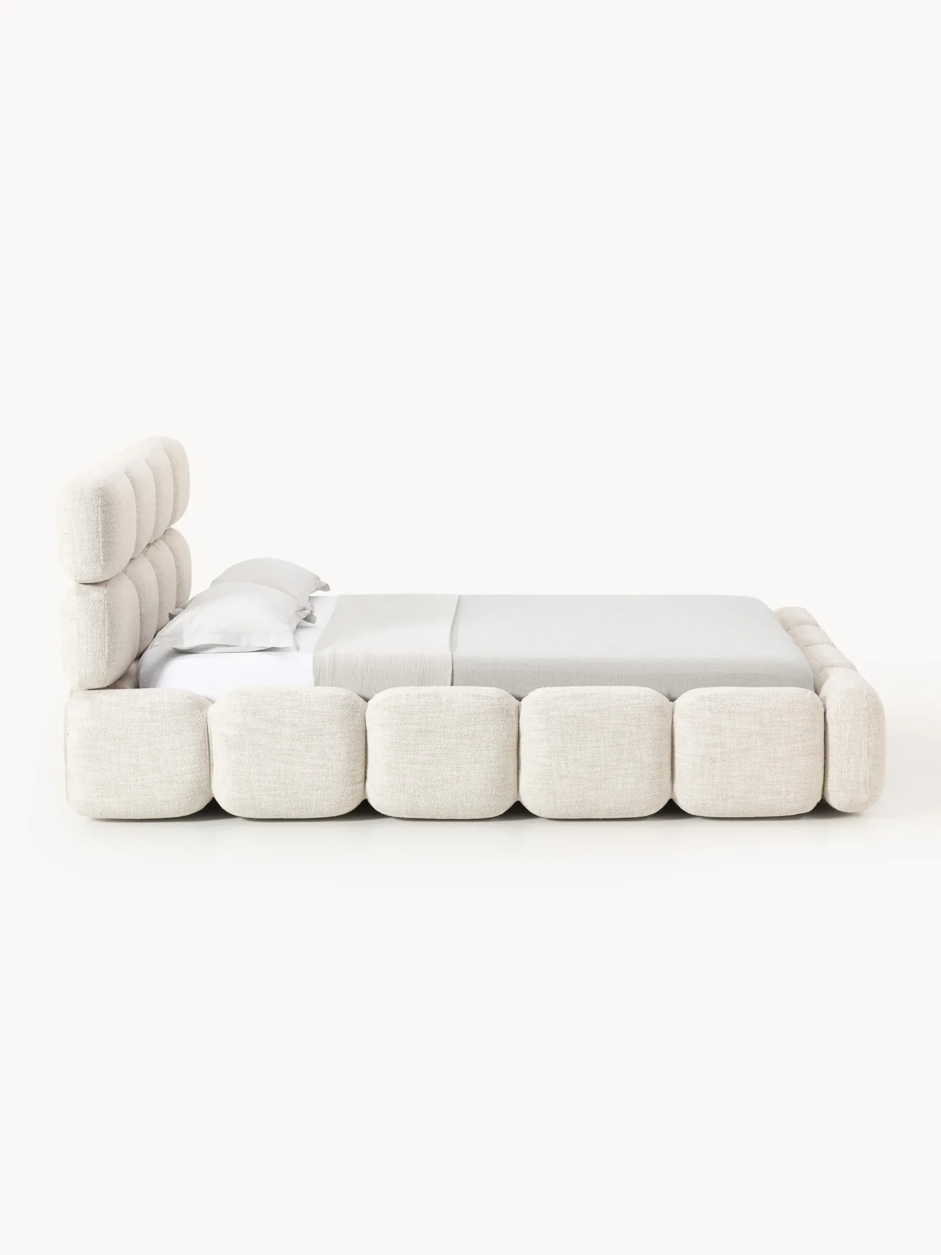 Letto imbottito in bouclé Tayla