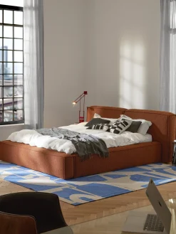 Letto imbottito in bouclé Lennon