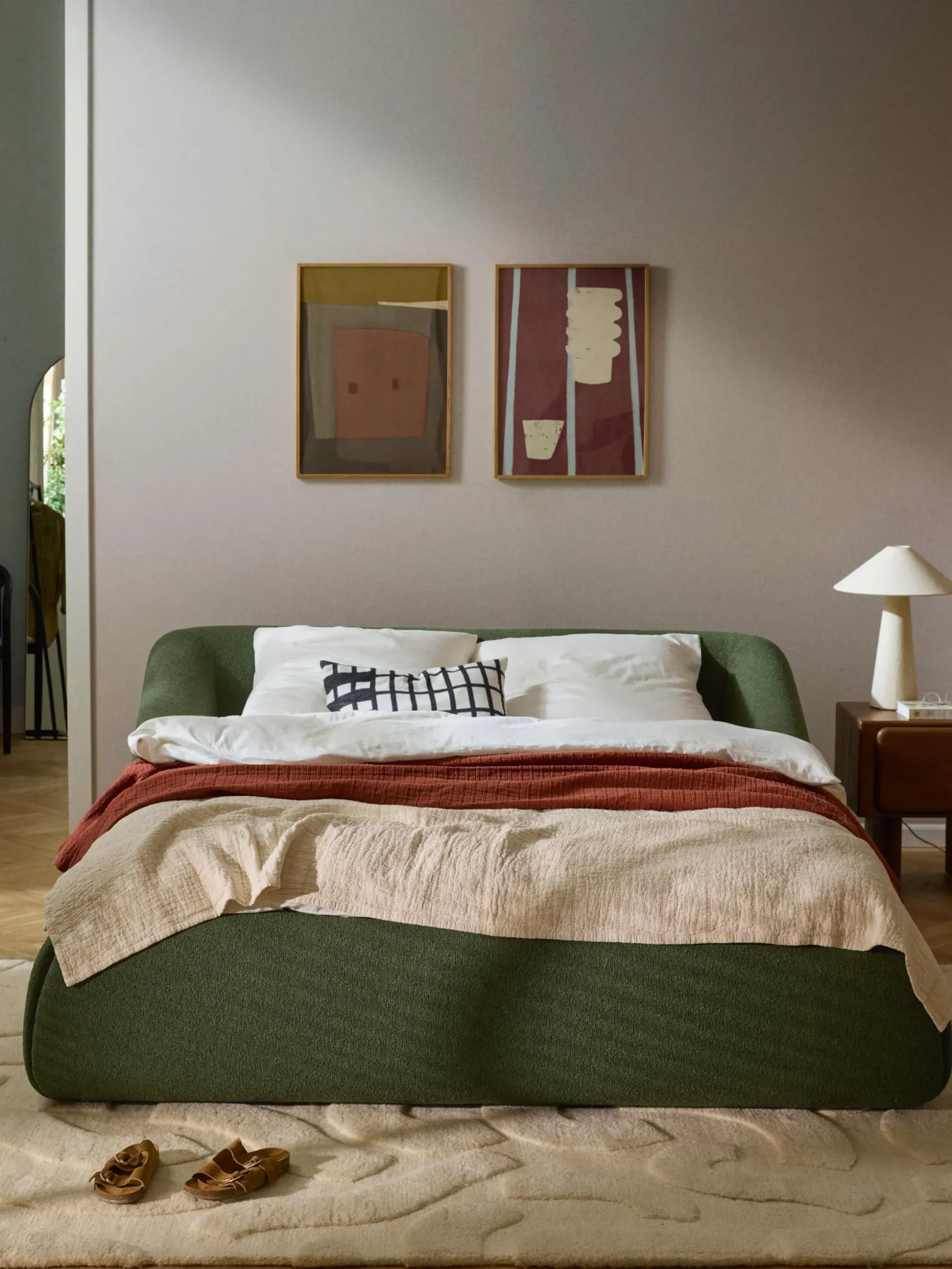 Letto imbottito in bouclé Sofia