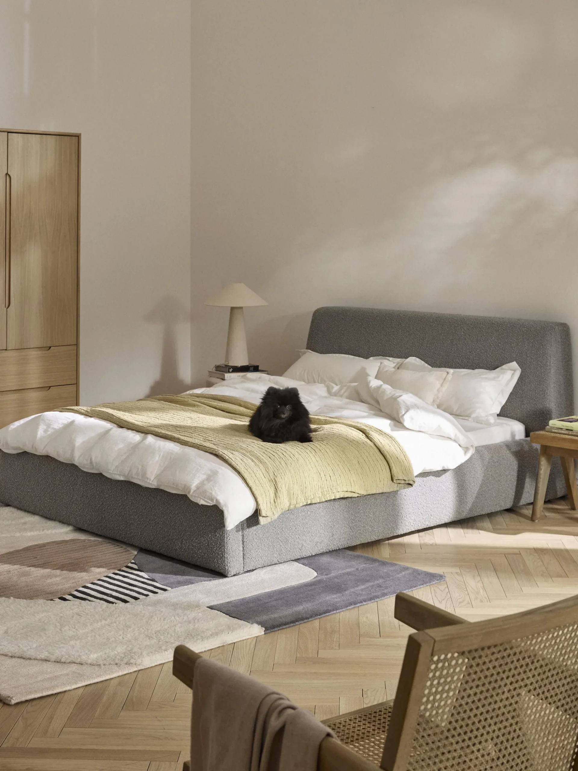 Letto imbottito in bouclé Cloud