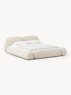 Letto imbottito in bouclé Wolke