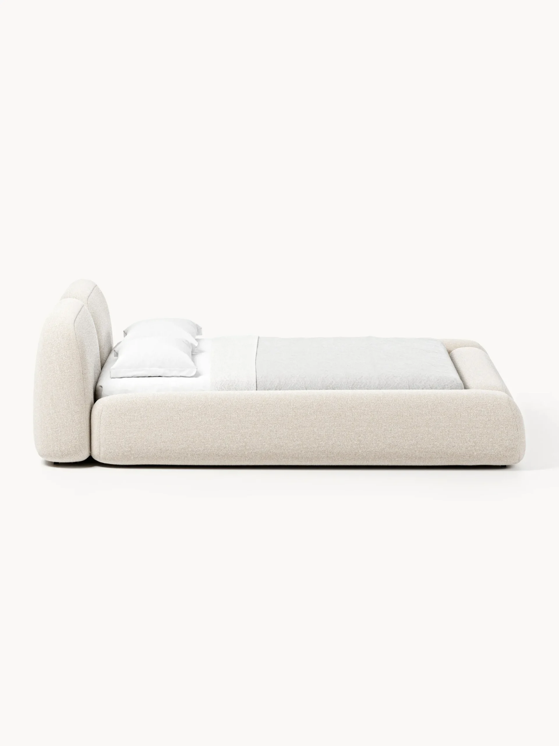 Letto imbottito in bouclé Wolke