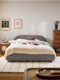Letto imbottito in bouclé con contenitore Alba
